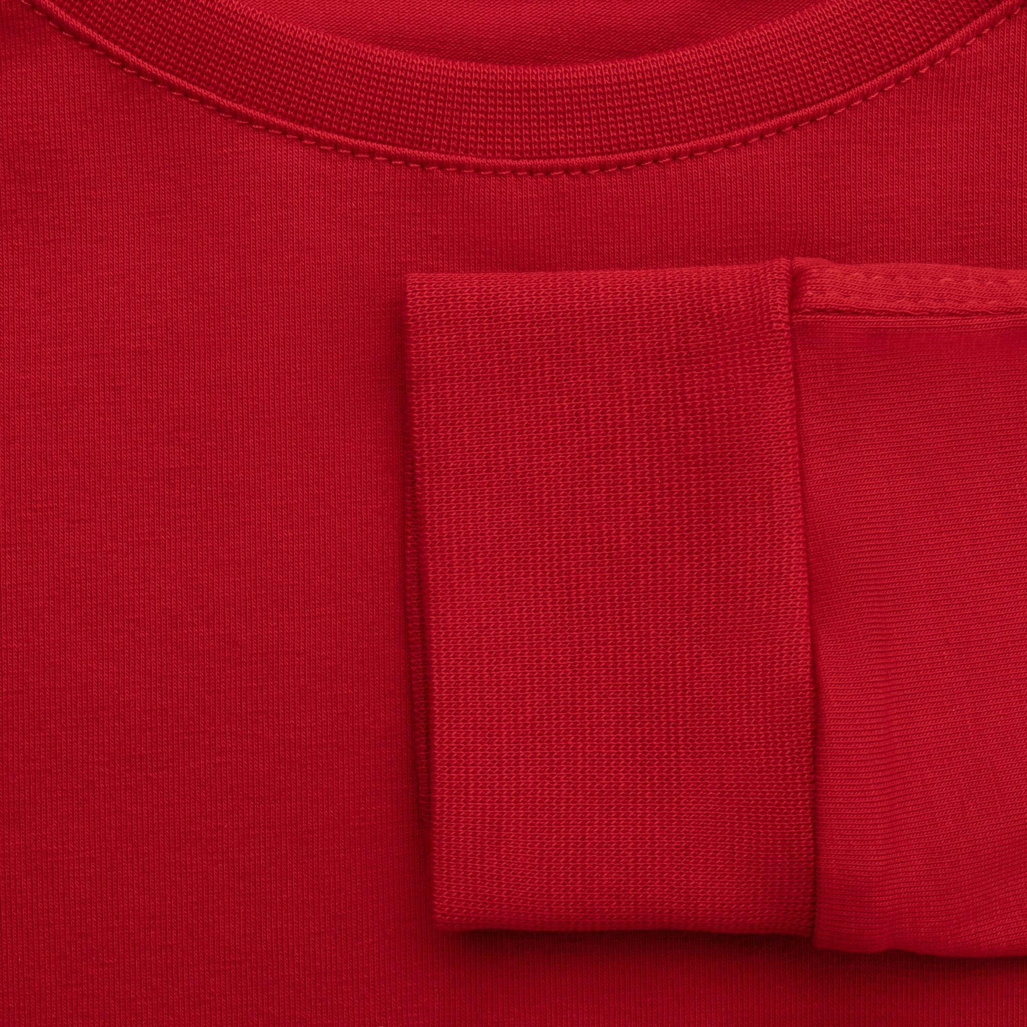 Czerwona bluzka z kieszenią na przodzie
