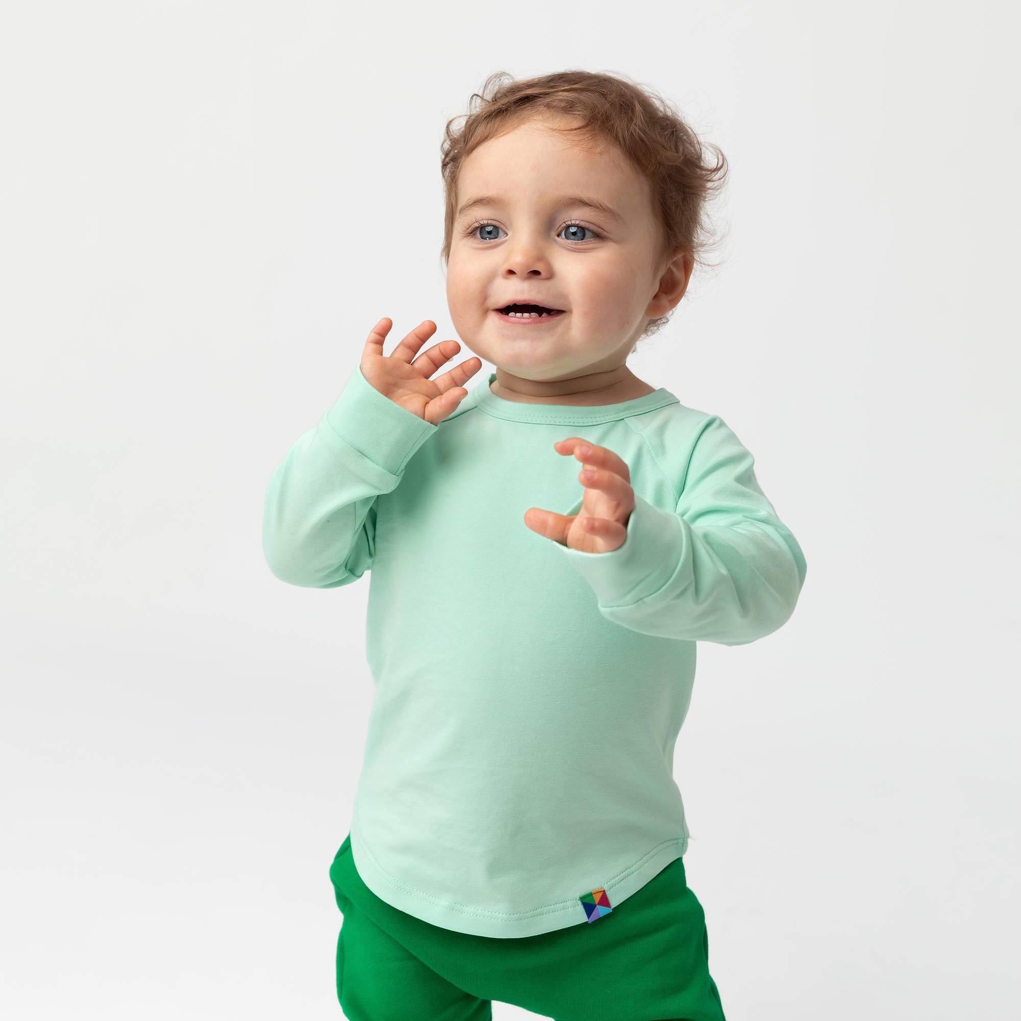 Miętowa koszulka z długim rękawem niemowlęca