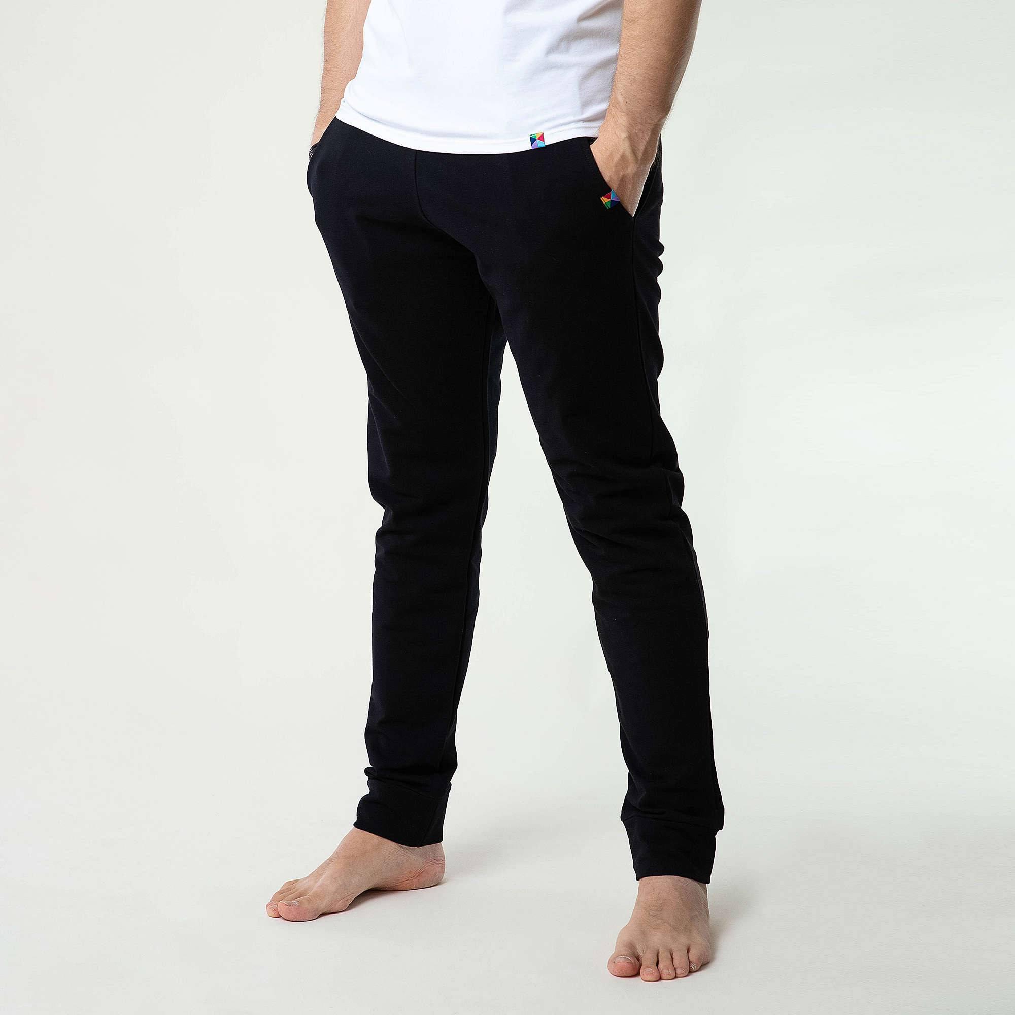 Czarne spodnie dresowe męskie