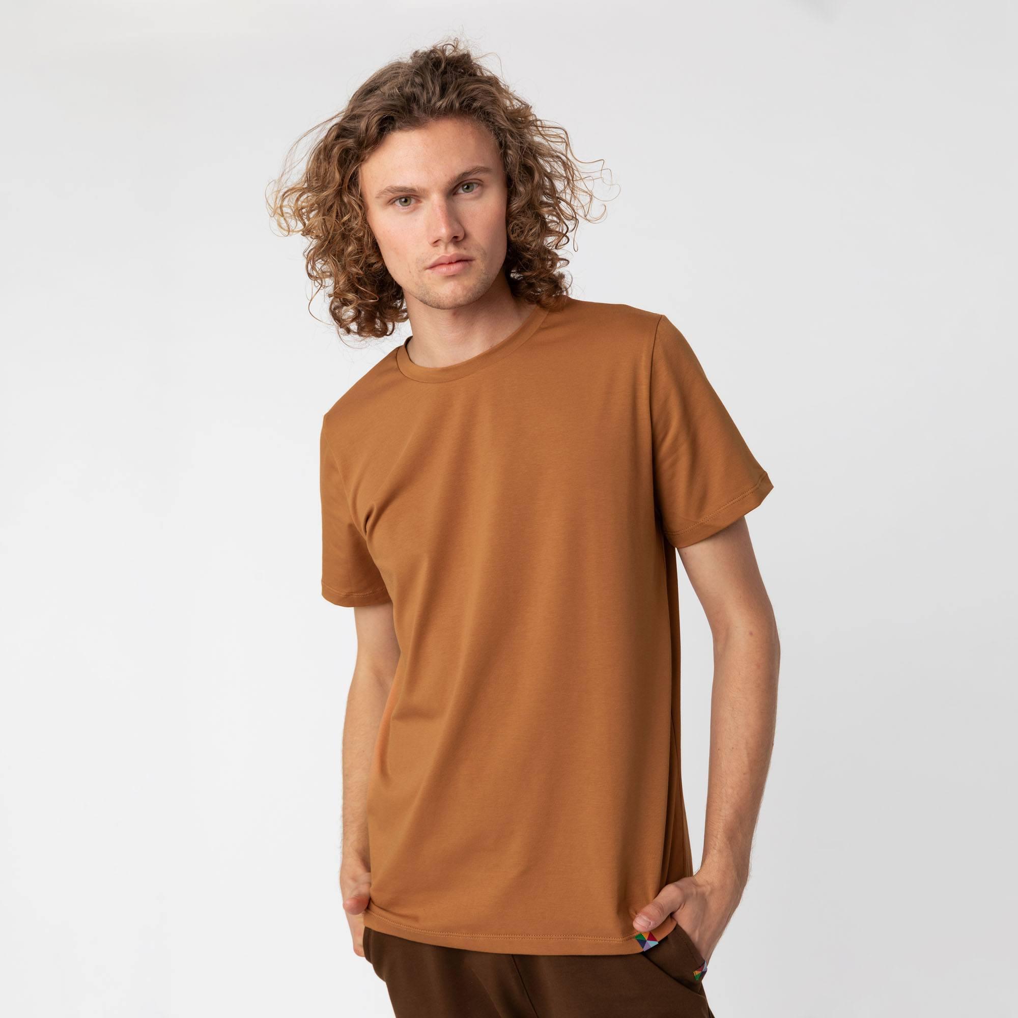 Karmelowa koszulka ze ściągaczem męska