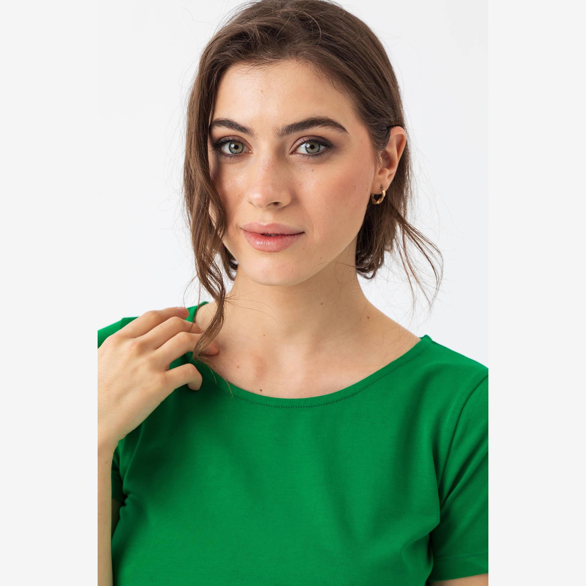 Zielona koszulka damska