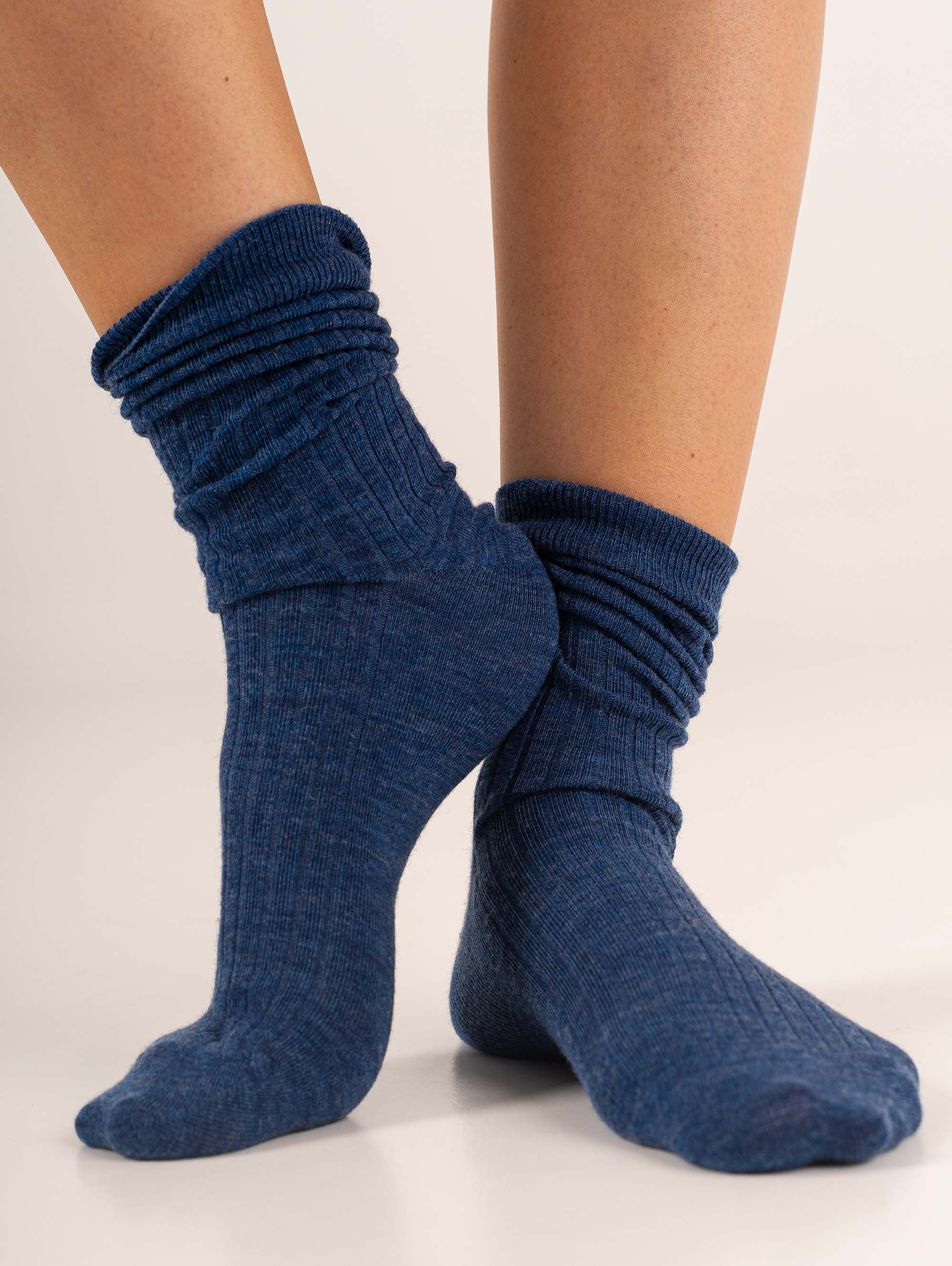 Ciemnoniebieskie skarpetki z wełny merino unisex