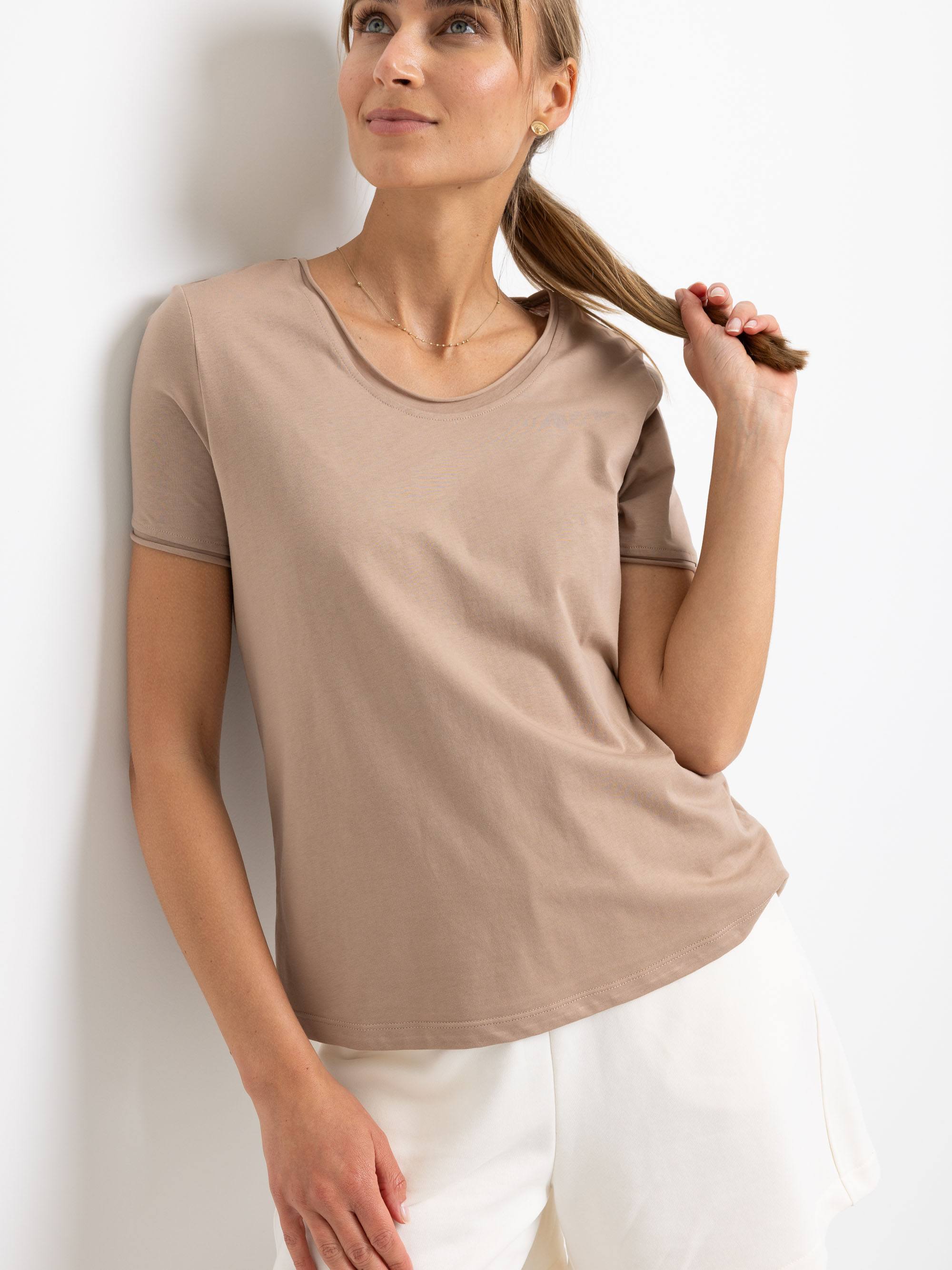 Mocha mousse T-shirt z cienkiej dzianiny damski