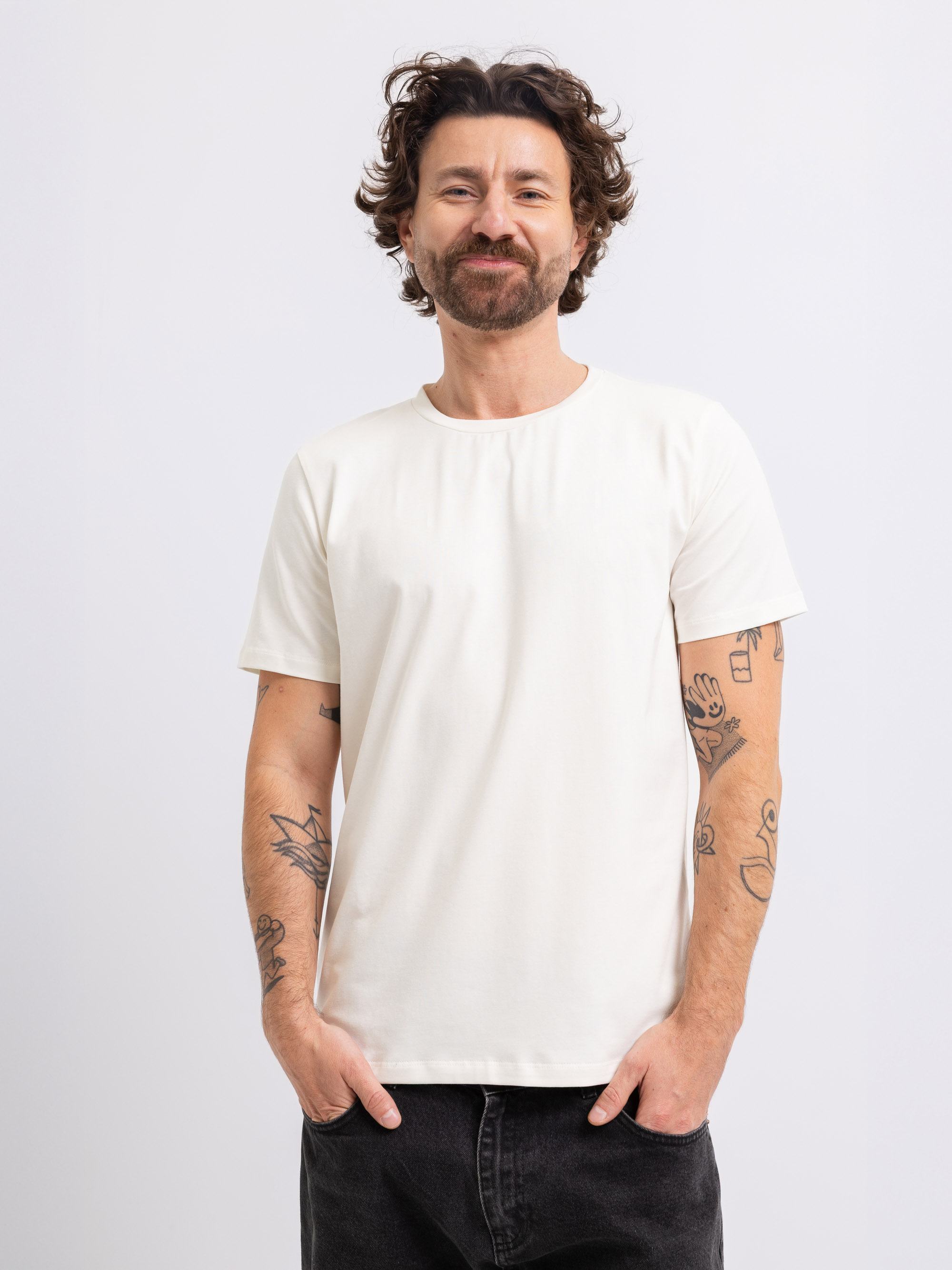 Śmietankowy T-shirt męski