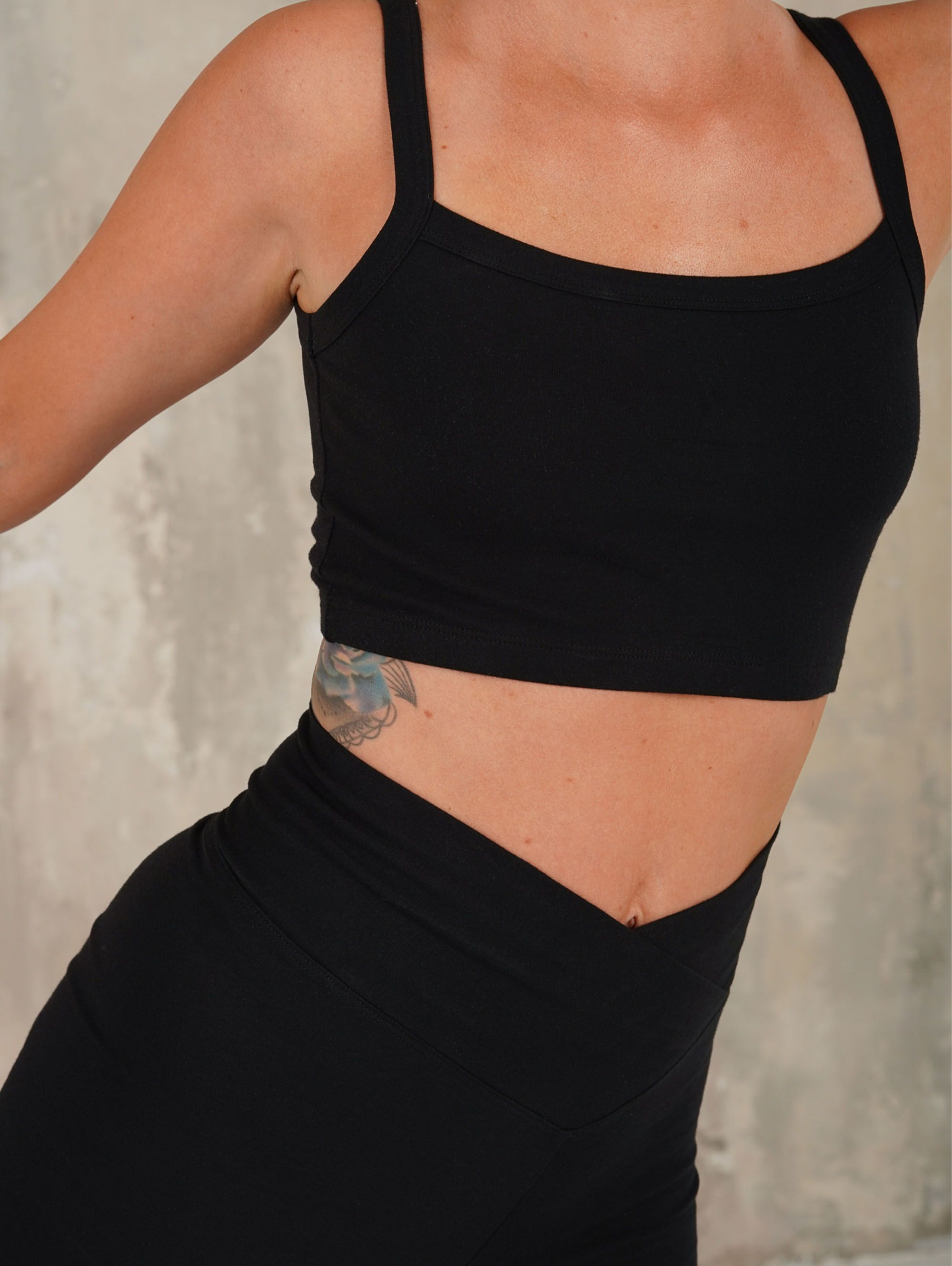 Black Active Stretch Crop Top Women