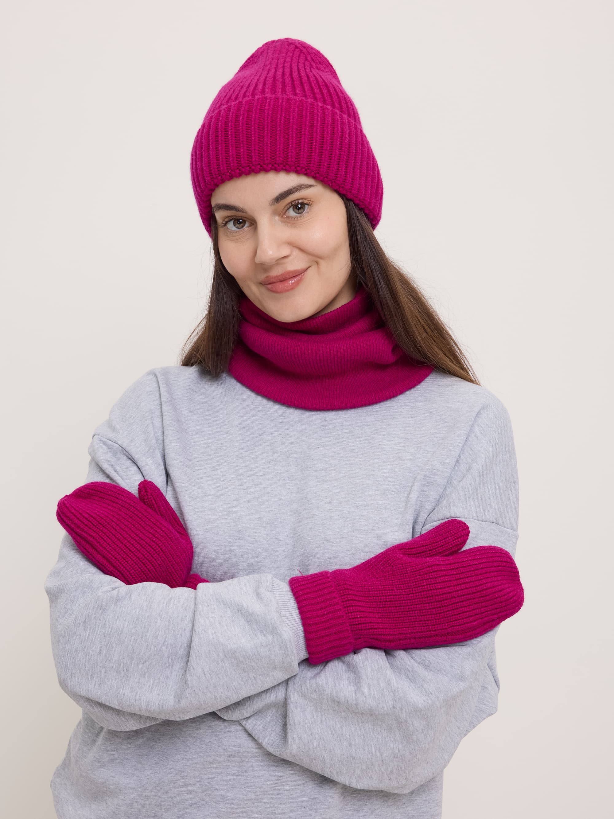Amaranth Cashmere Blend Neckwarmer