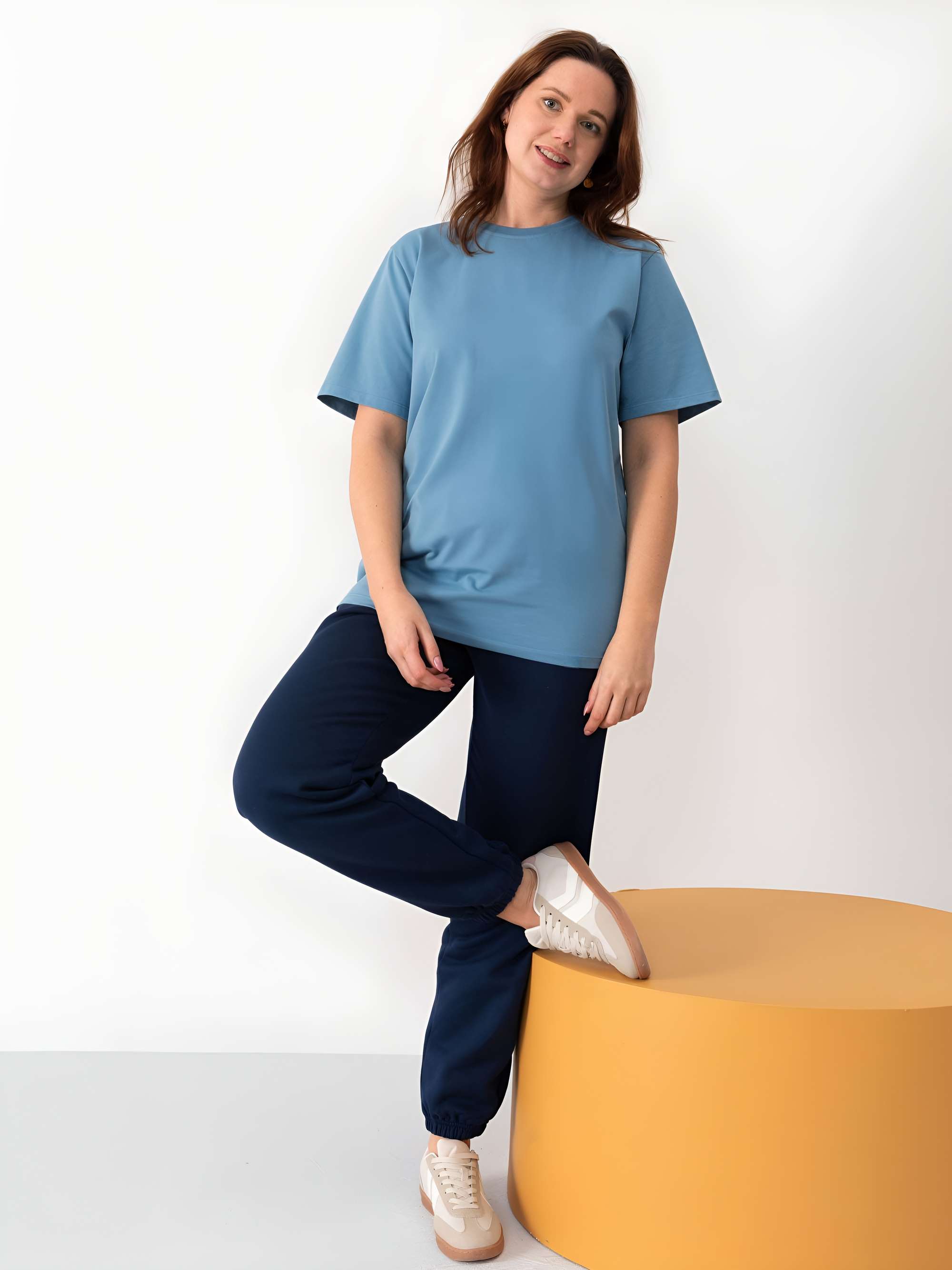 Błękitny T-shirt oversize damski