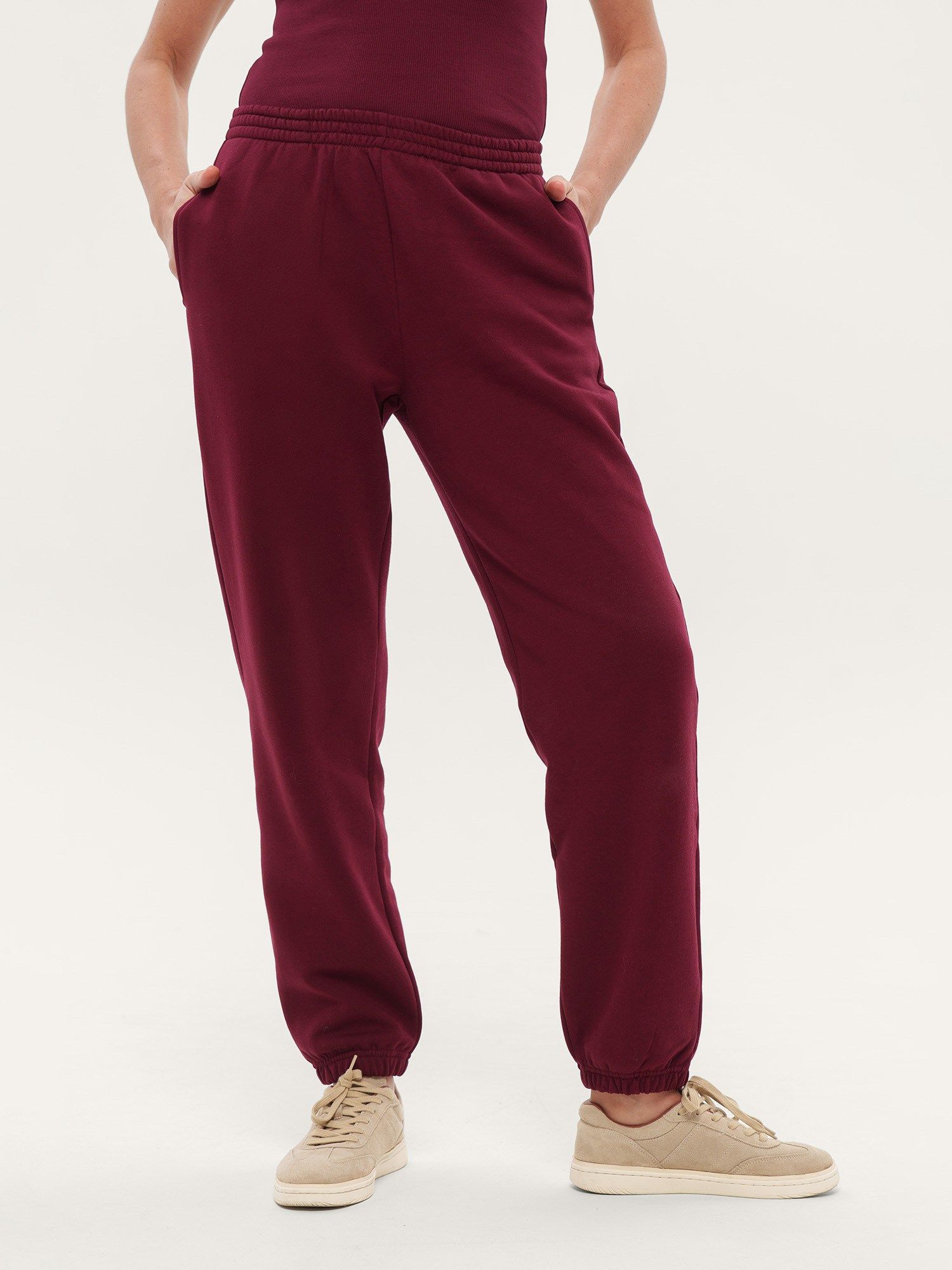 Burgundy Pants with elasticated cuffs Women