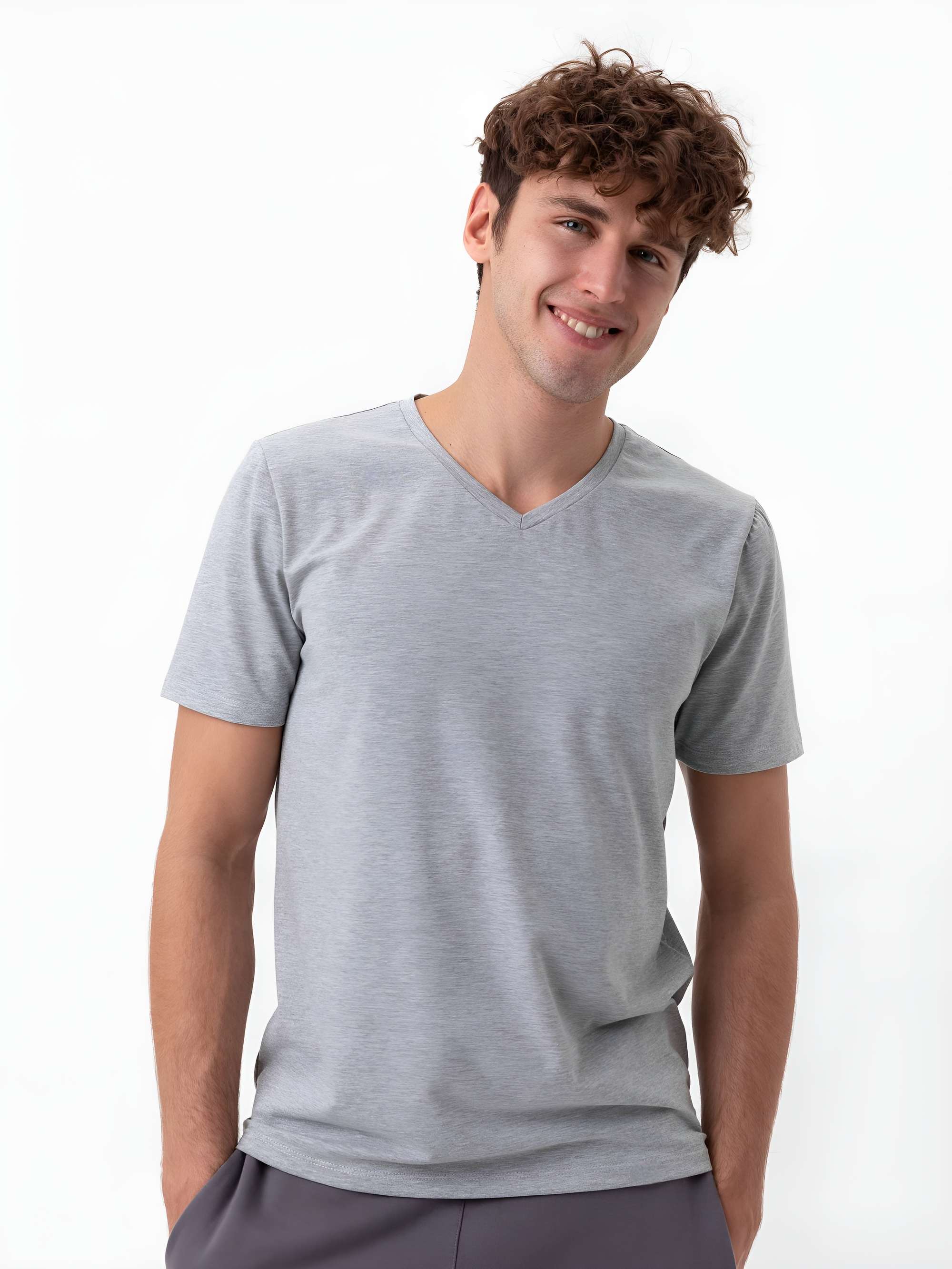 Szary t-shirt w serek męski