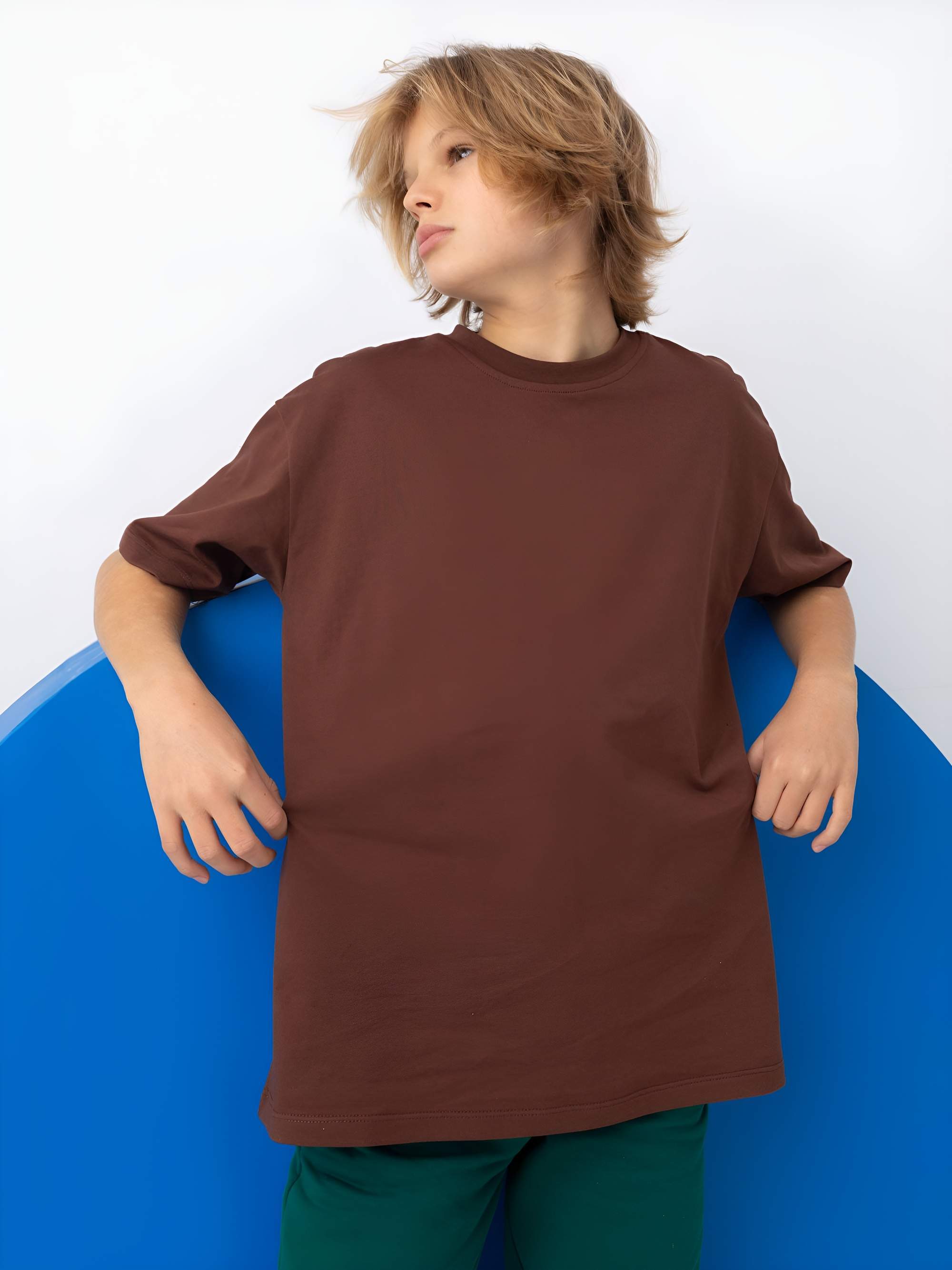 Brązowy T-shirt oversize