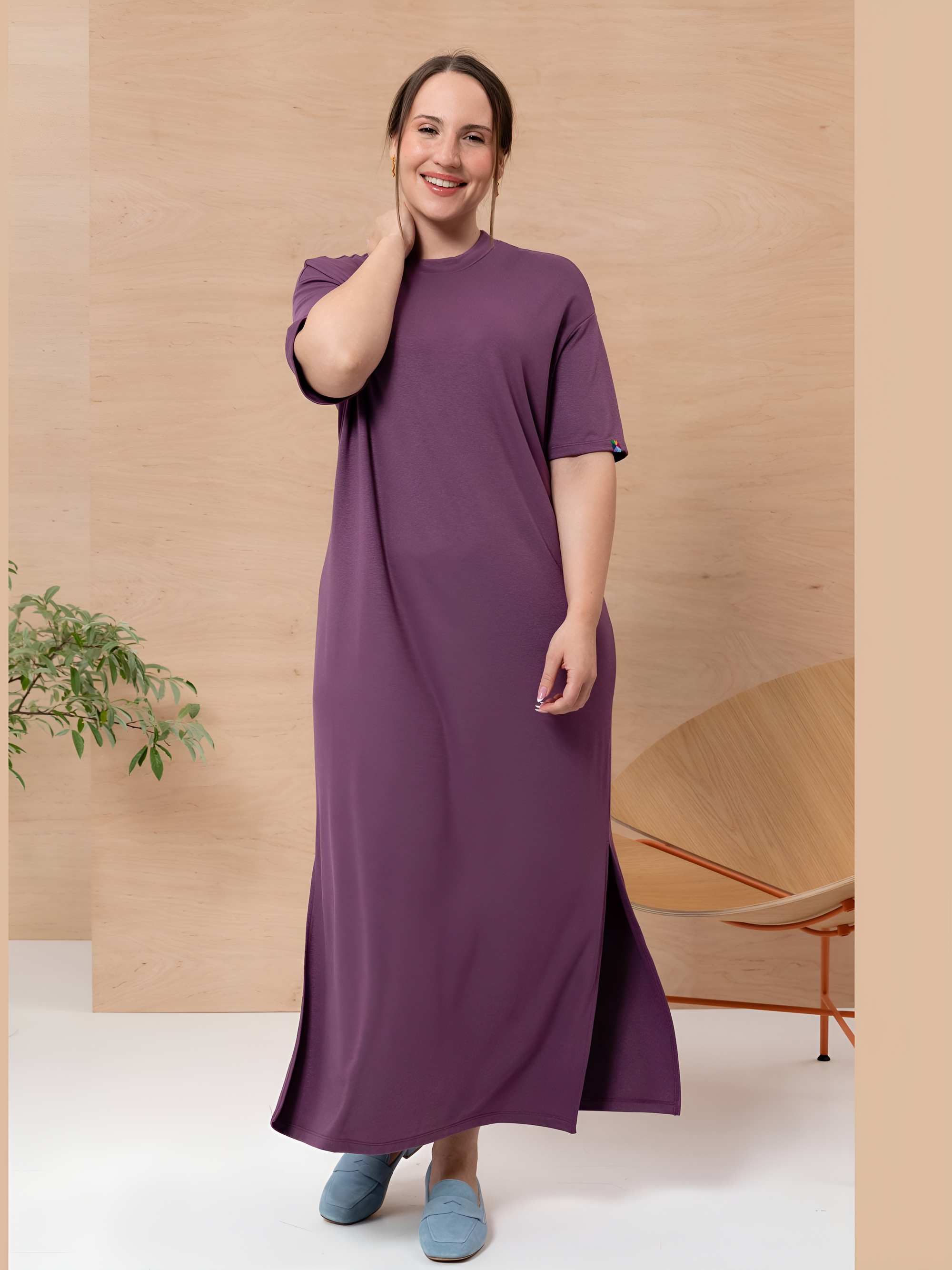 Plum dress with slits Women