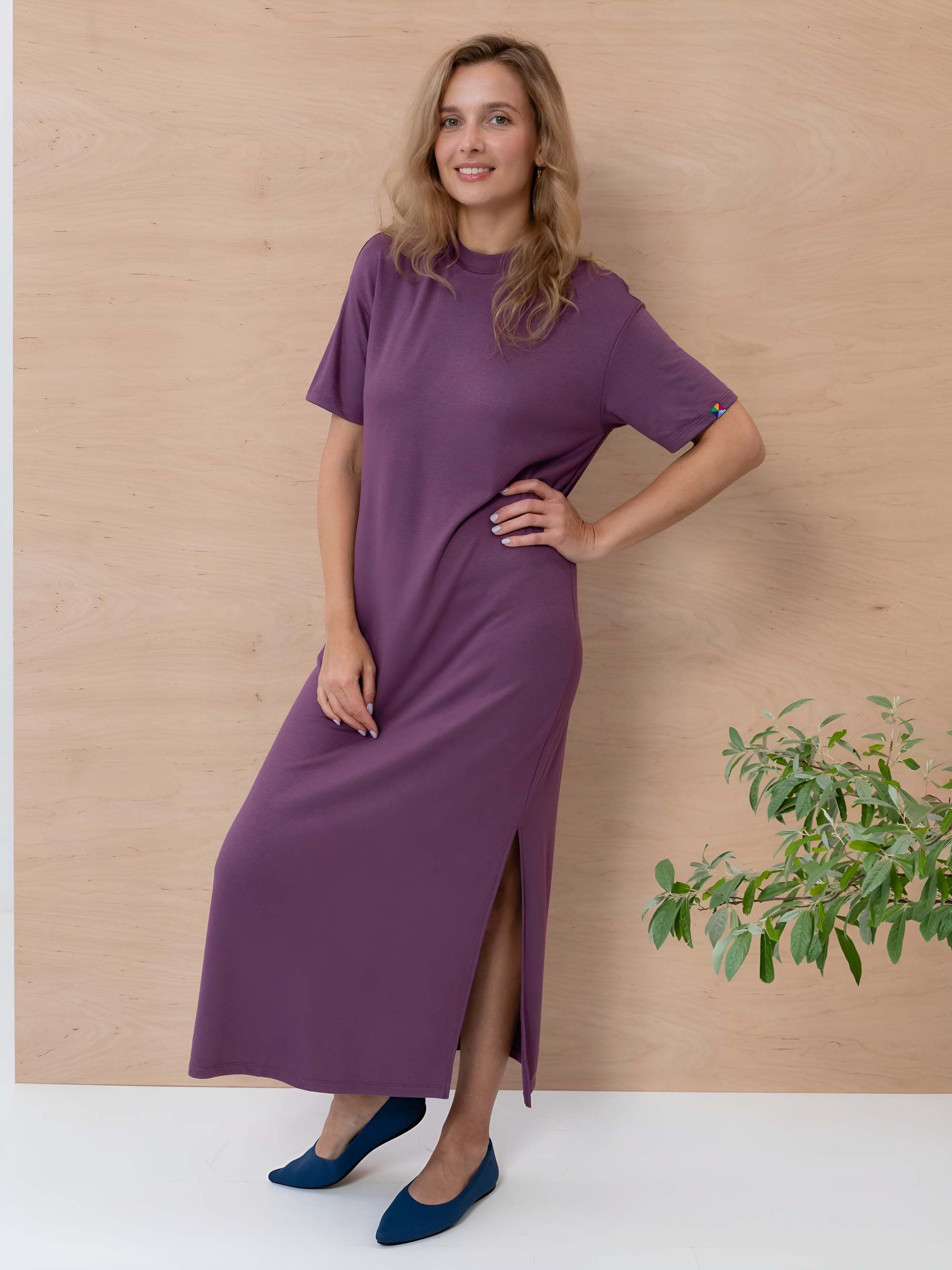 Plum dress with slits Women