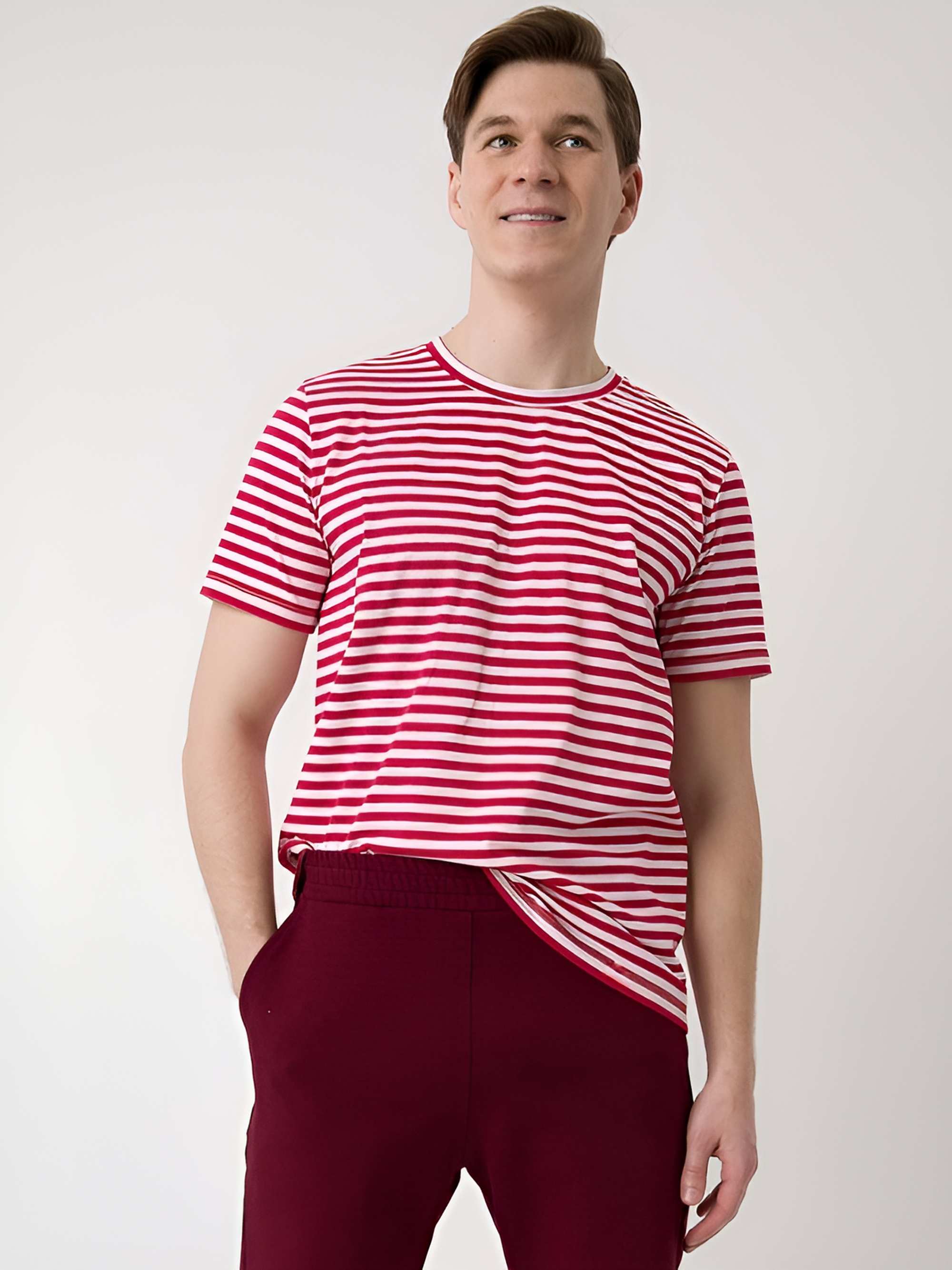 Czerwony T-shirt męski w paski