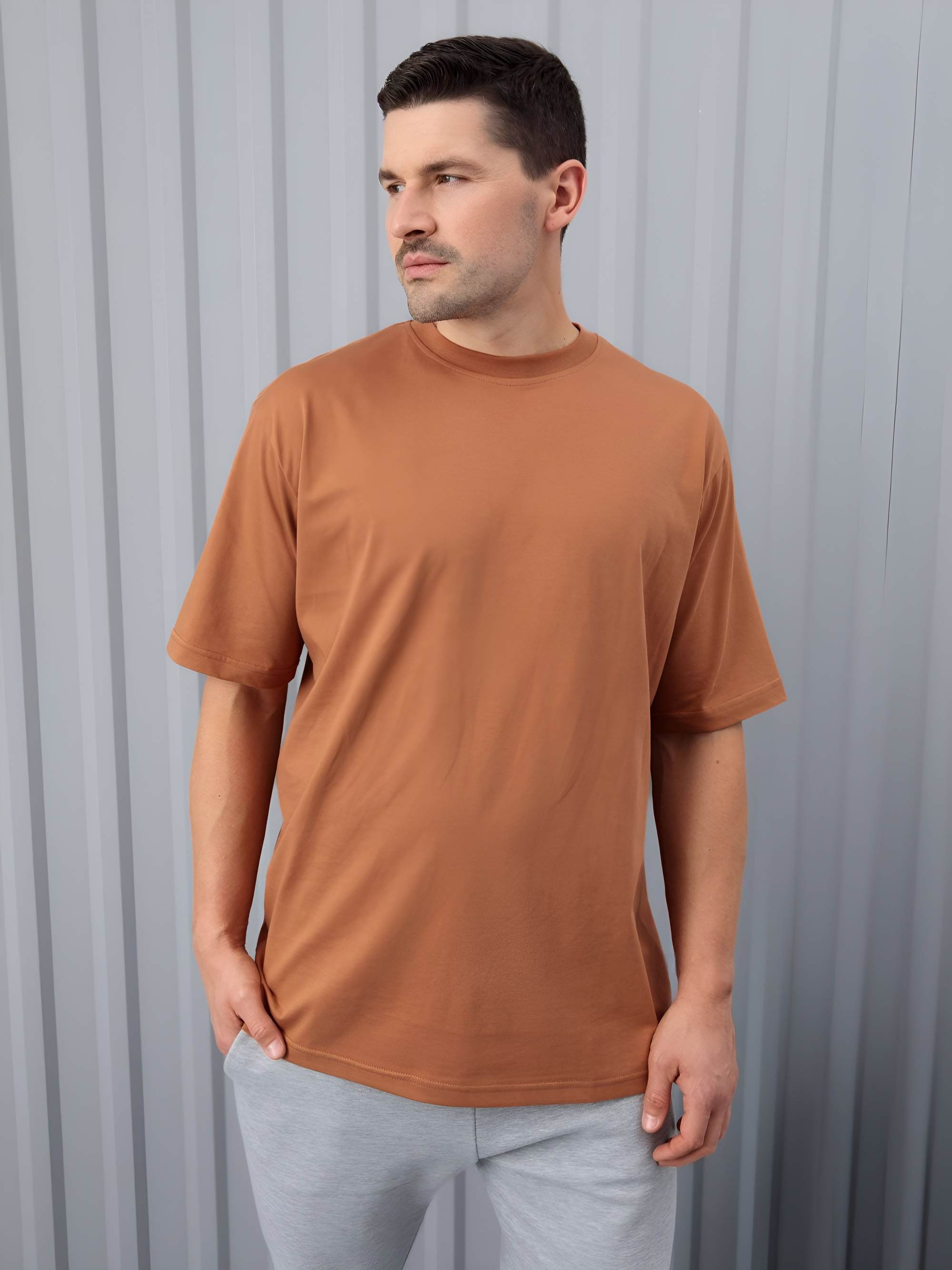 Karmelowy T-shirt oversize męski
