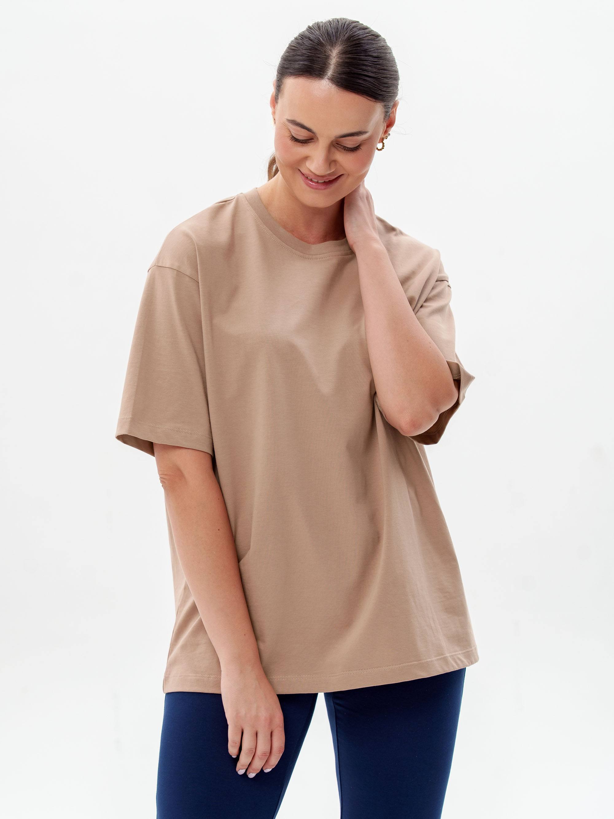 Mocha mousse T-shirt oversize damski