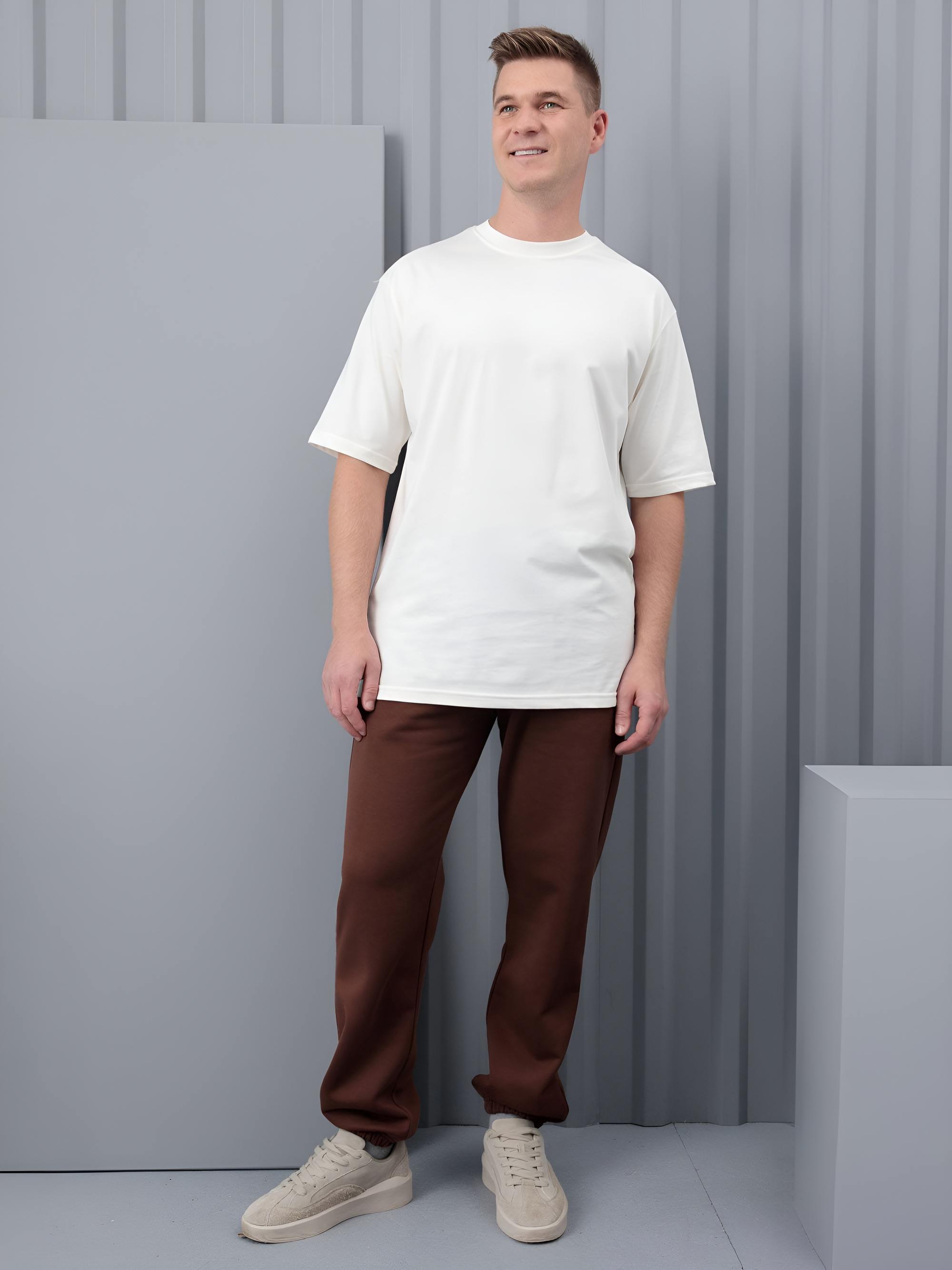 Śmietankowy T-shirt oversize męski