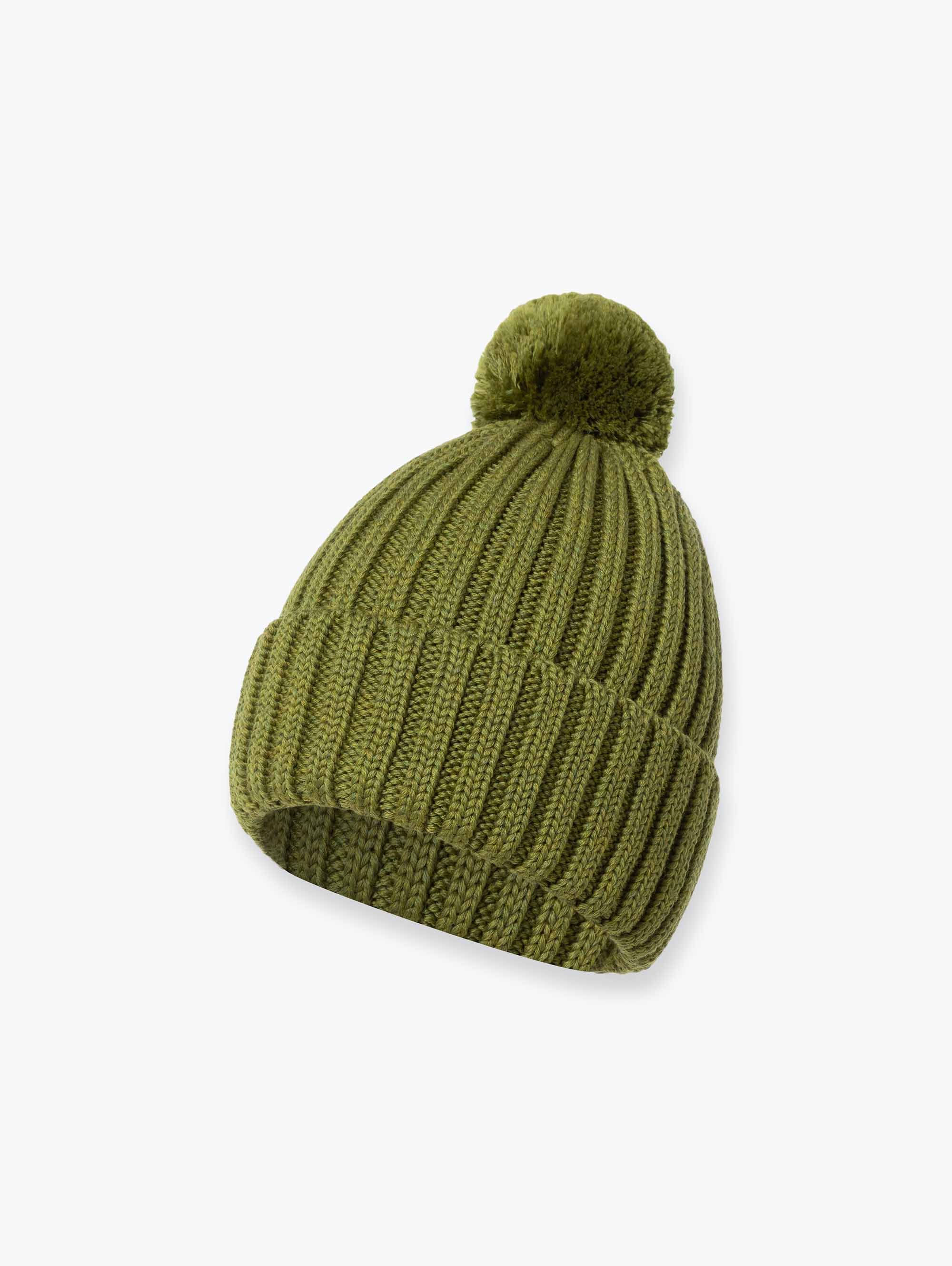 Zielona czapka merino z pomponem
