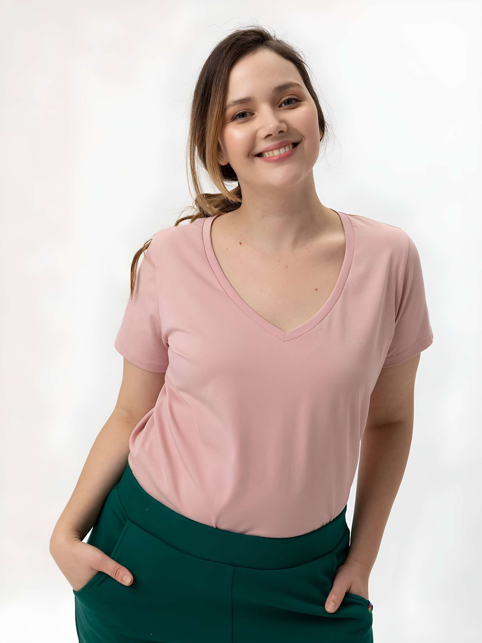 Pudroworóżowy T-shirt damski