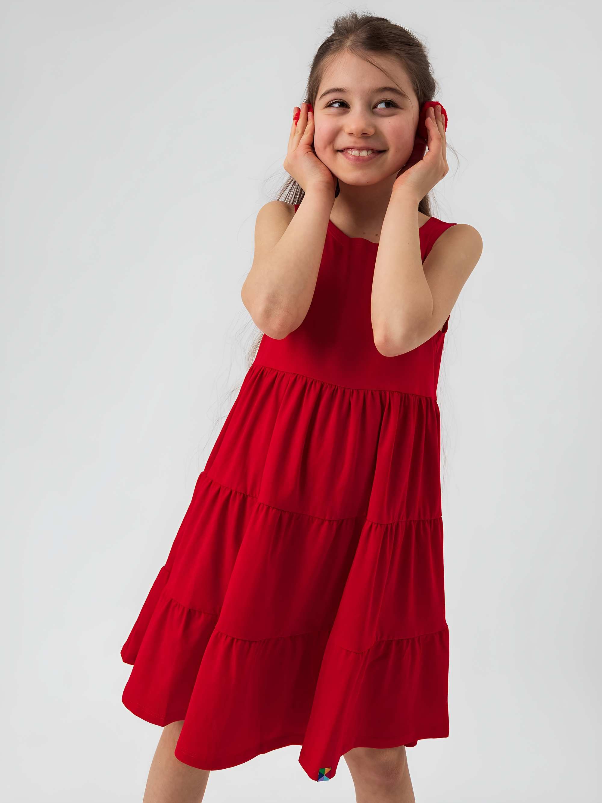 Red sleeveless dress