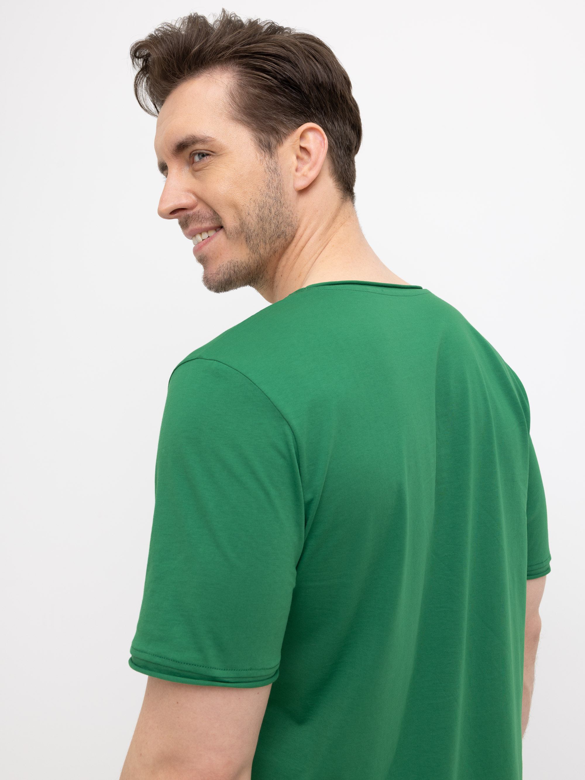 Ciemnozielony T-shirt z cienkiej dzianiny męski