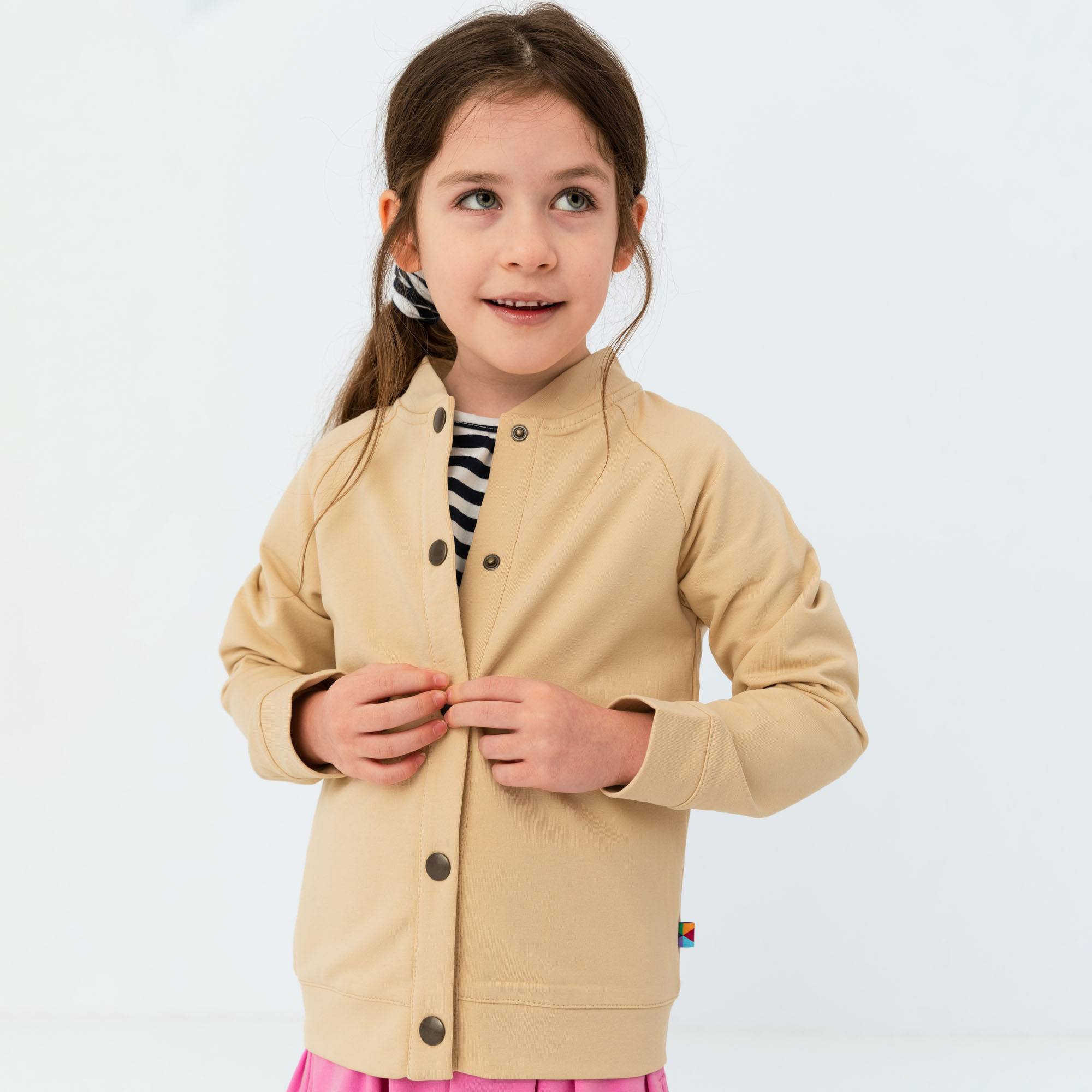 Beżowa bluza bomber