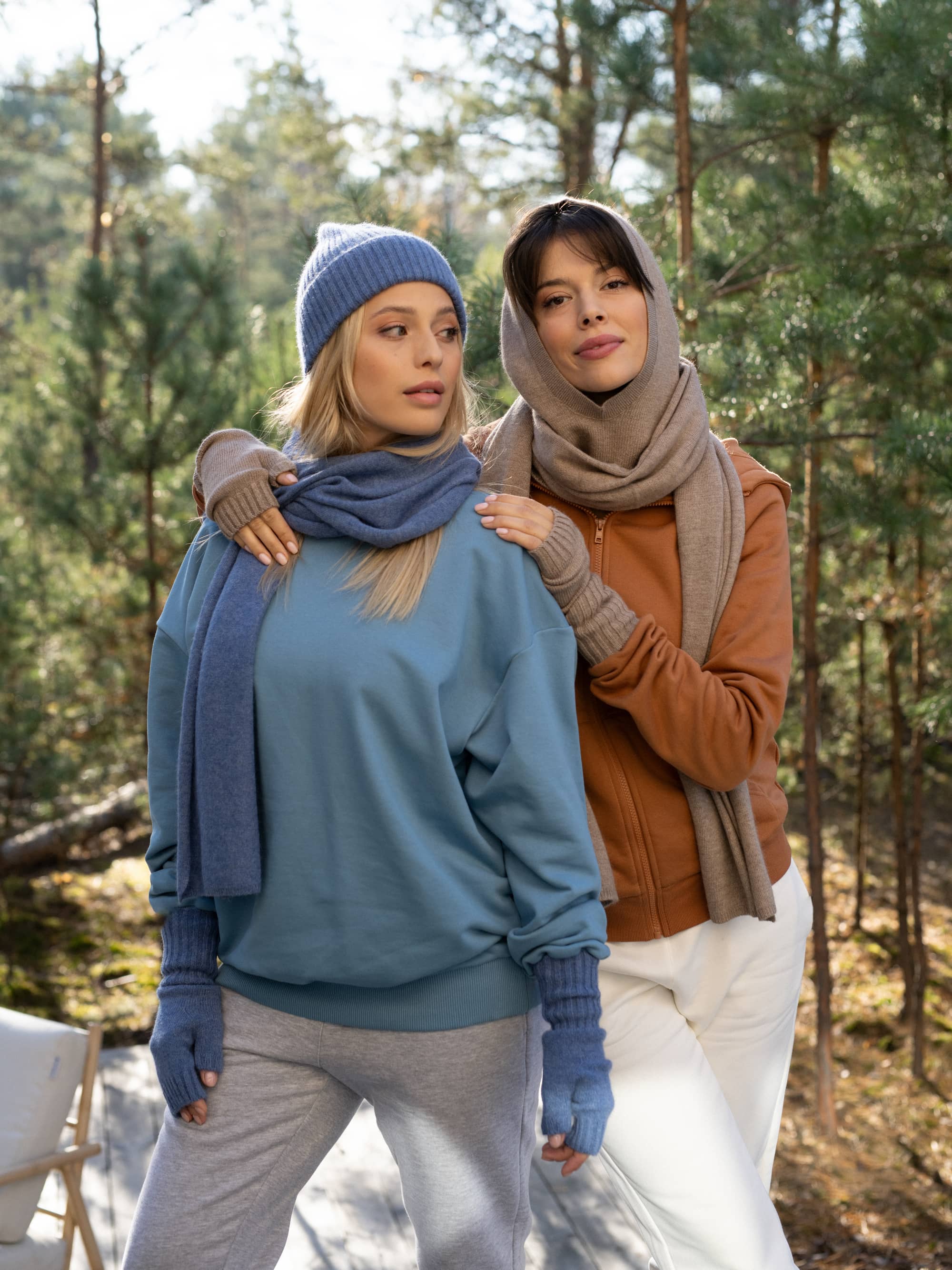 Light brown cashmere wool balaclava with cashmere