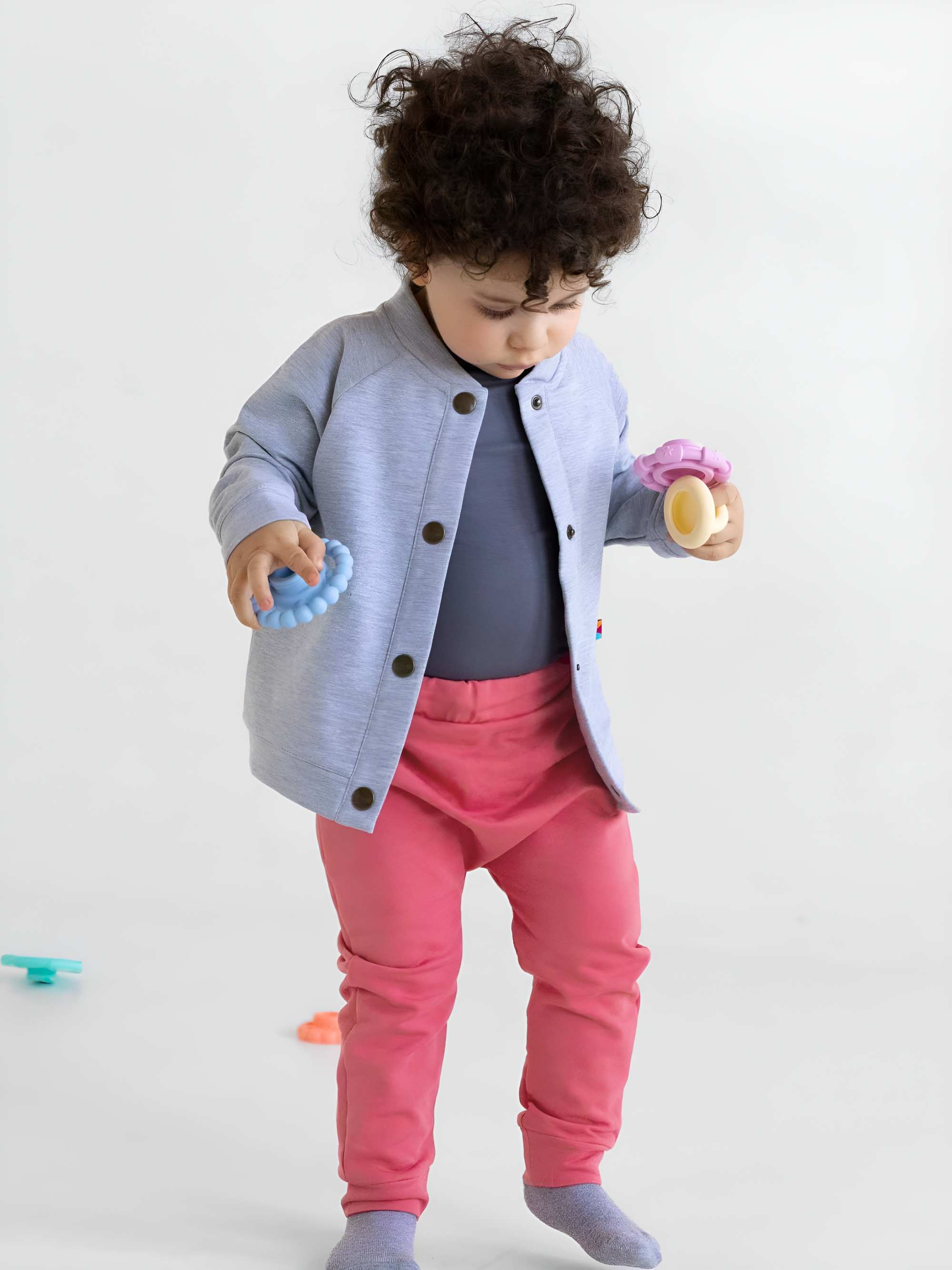 Szara bluza bomber