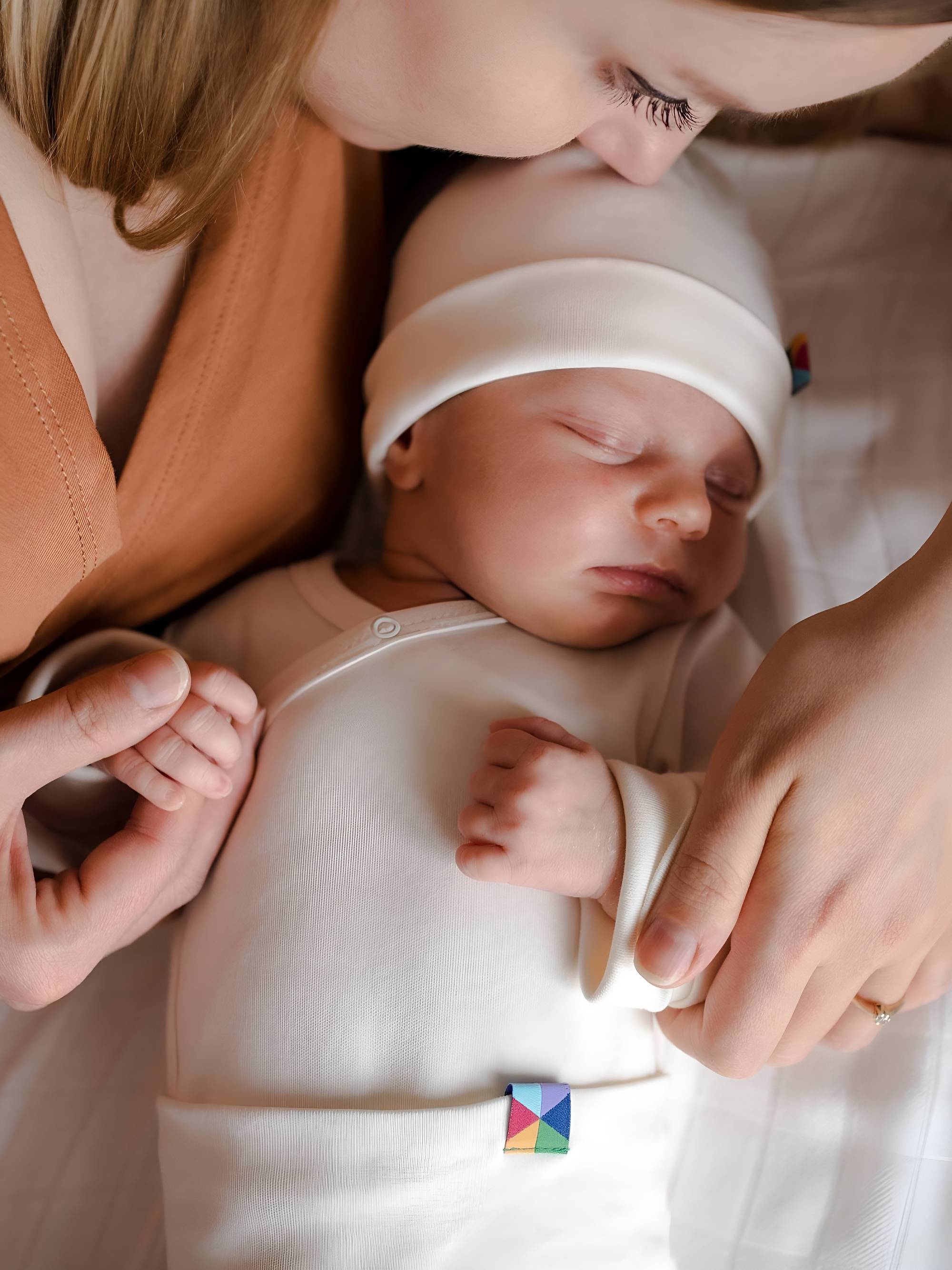 Ecru body kopertowe długi rękaw dla noworodka