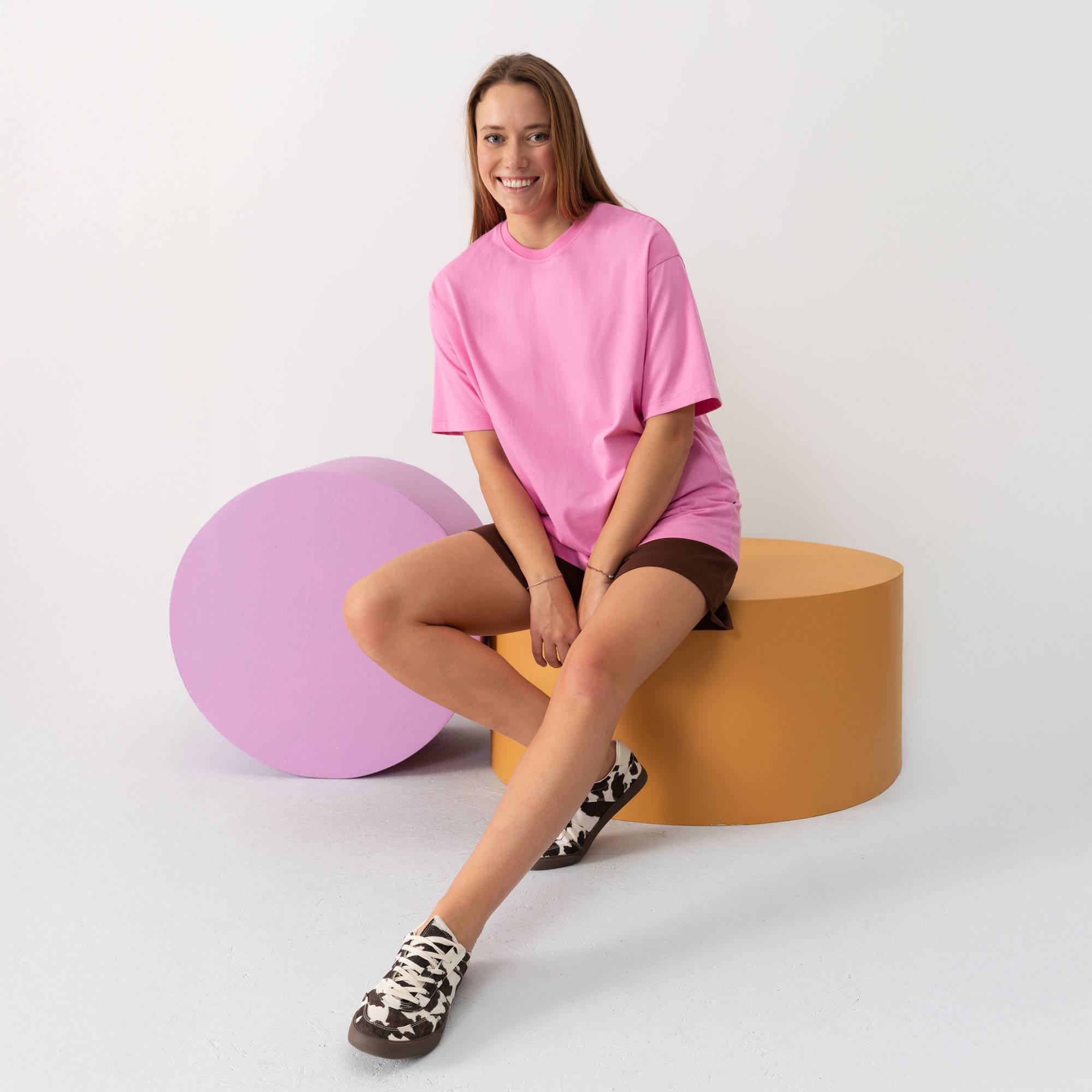 Pasteloworóżowy T-shirt oversize damski