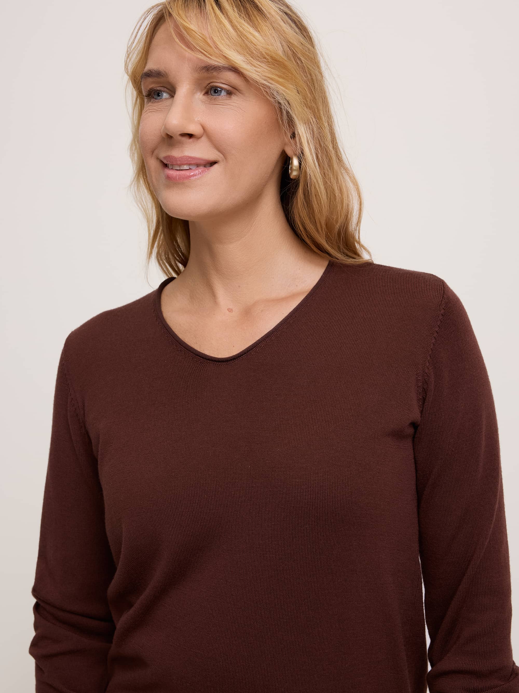 Brązowy sweter z wełny merino damski