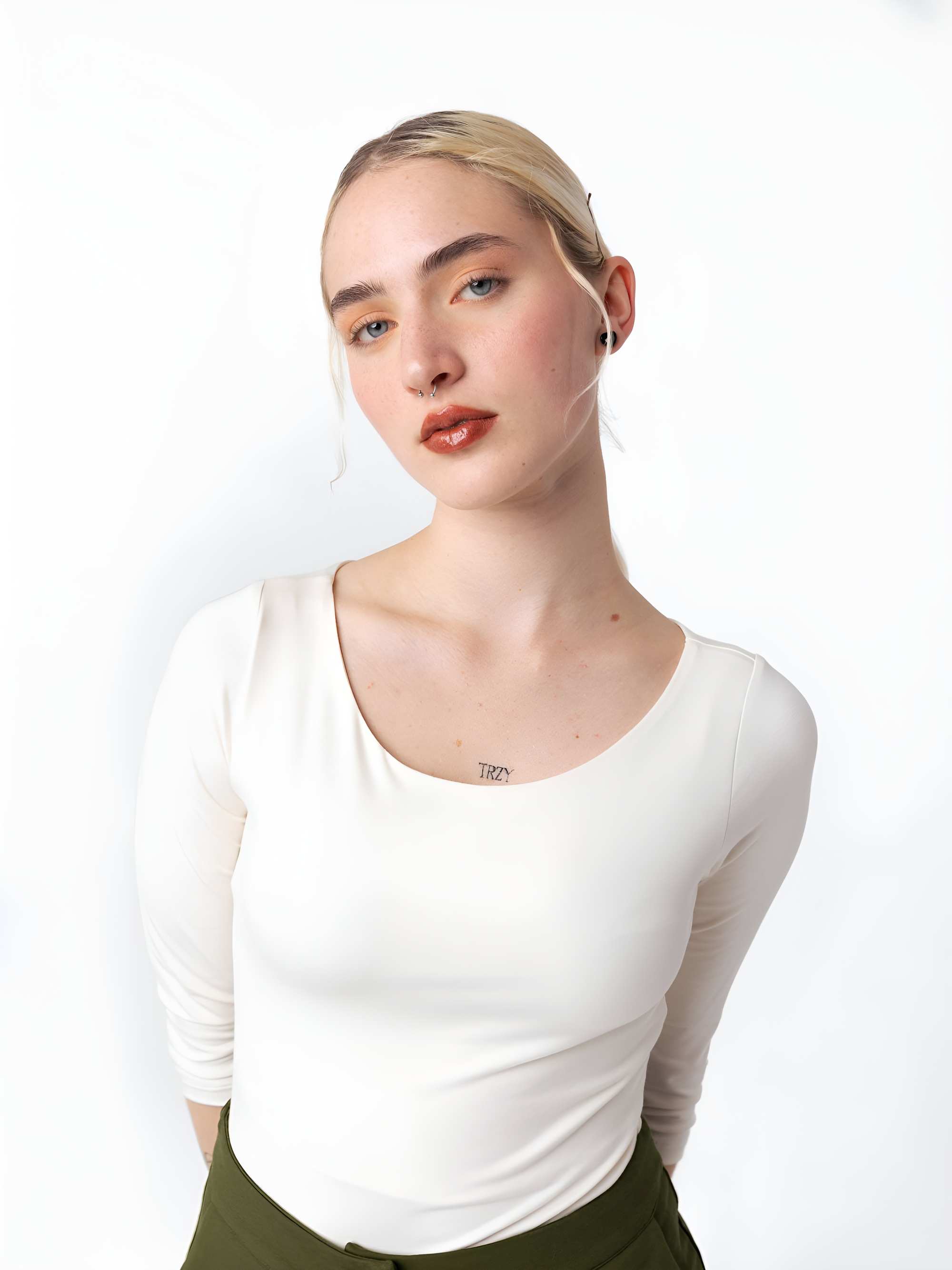 Ecru body z rękawem 3/4 damskie