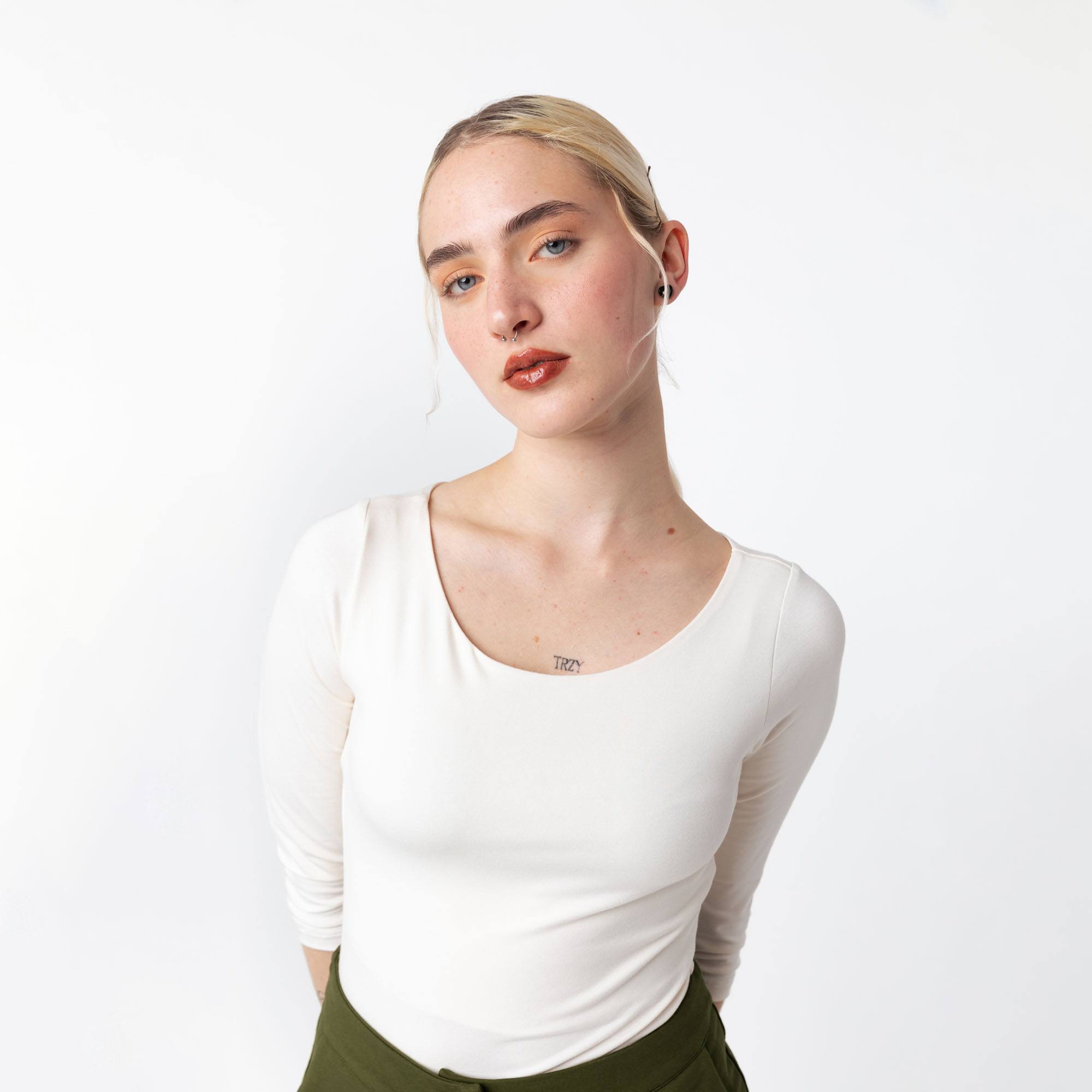 Ecru body z rękawem 3/4 damskie