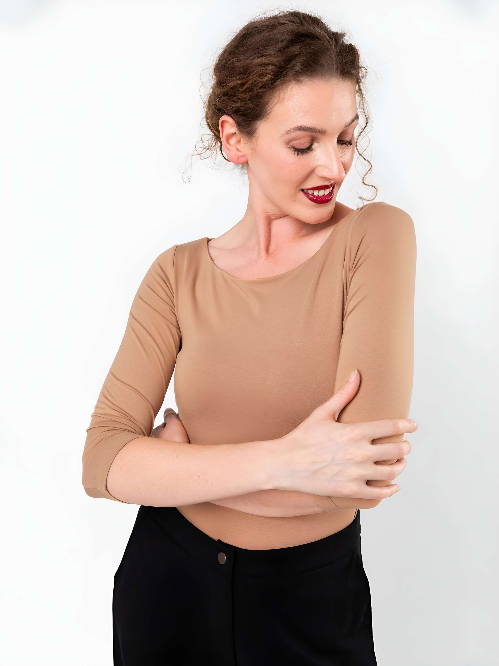 Orzechowe body z rękawem 3/4 damskie