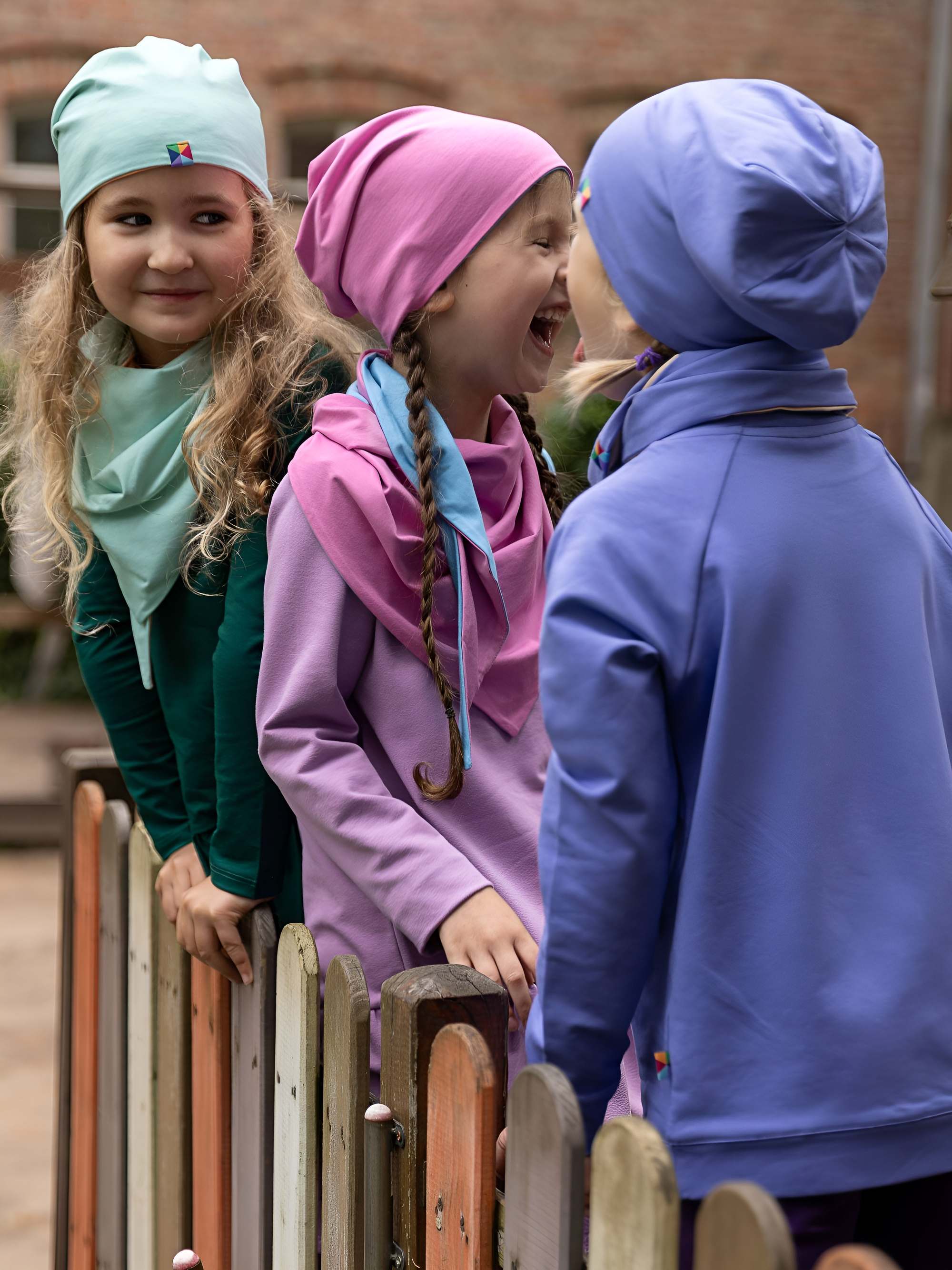Barwinkowa bluza dresowa