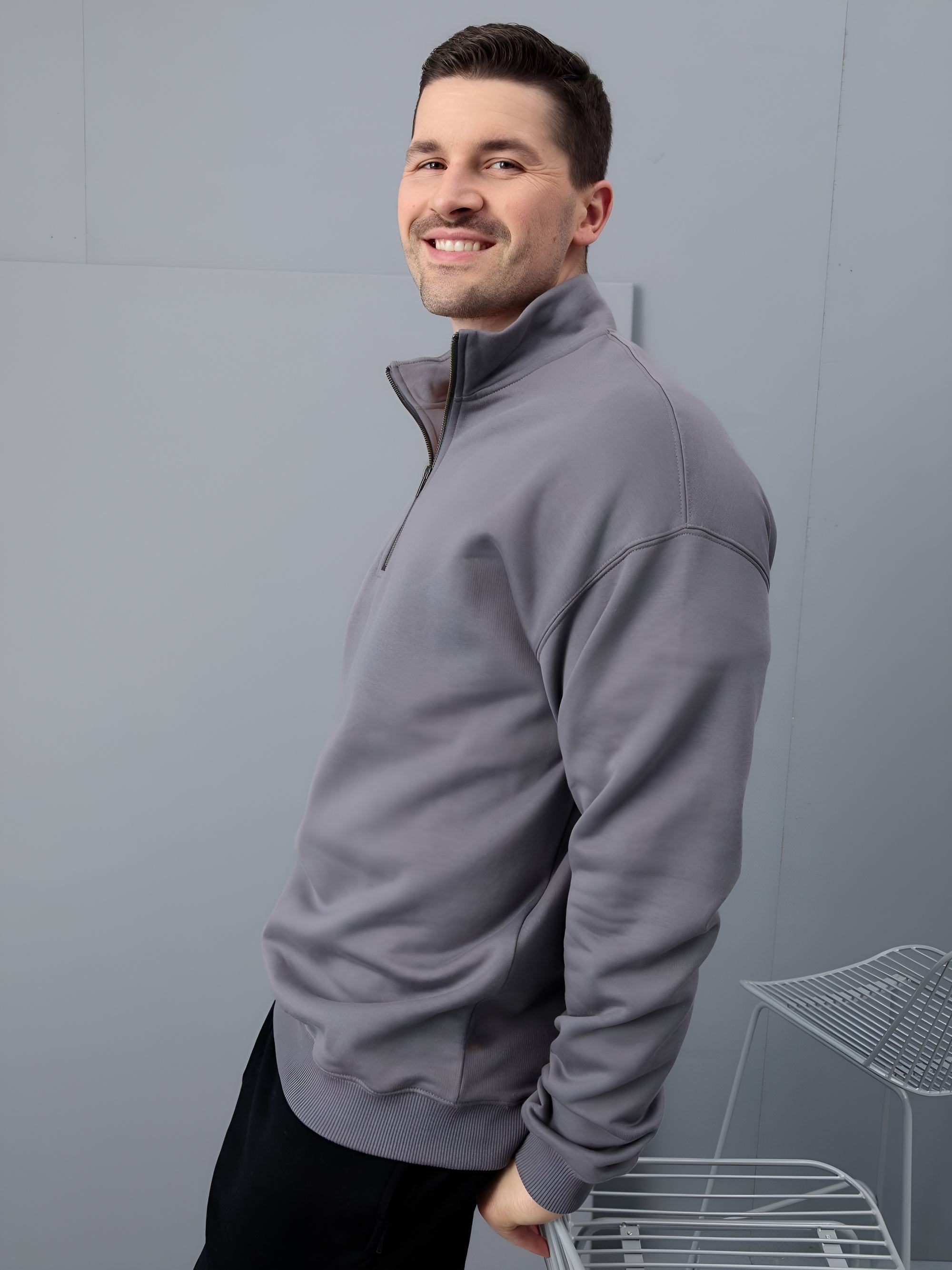 Grafitowa bluza przez głowę ze stójką męska