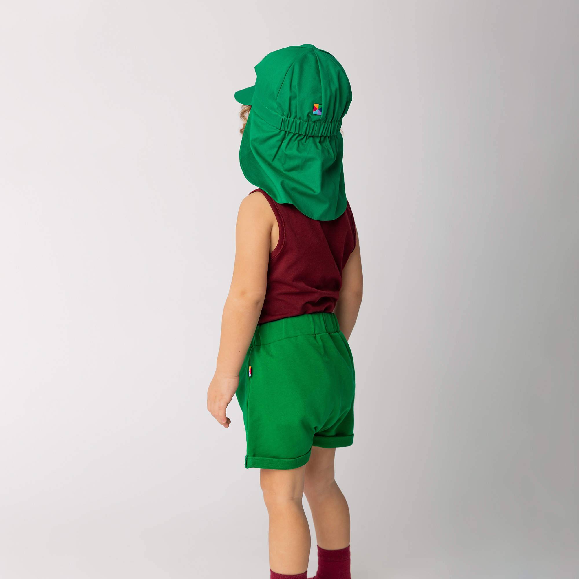 Zielona czapka z okapem 6-36 M