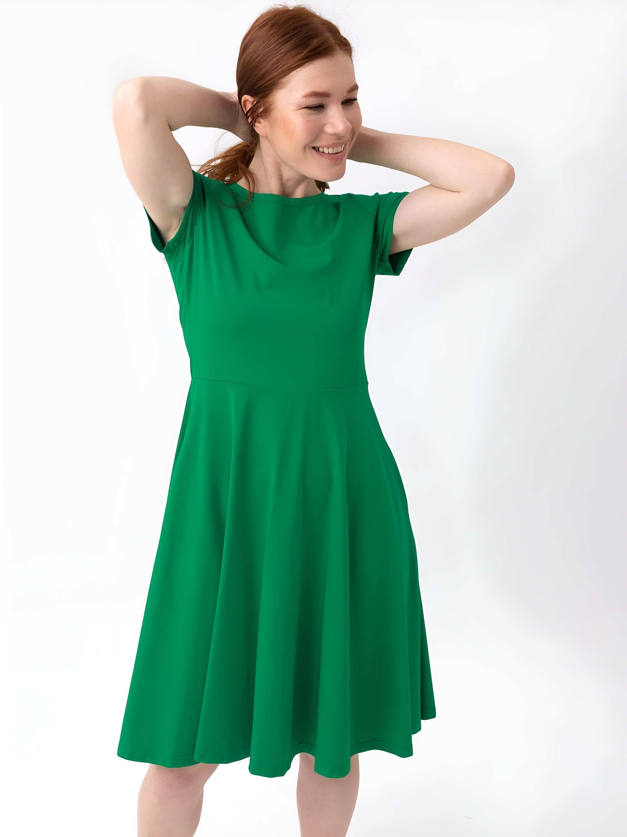 Green knee-length dress Women