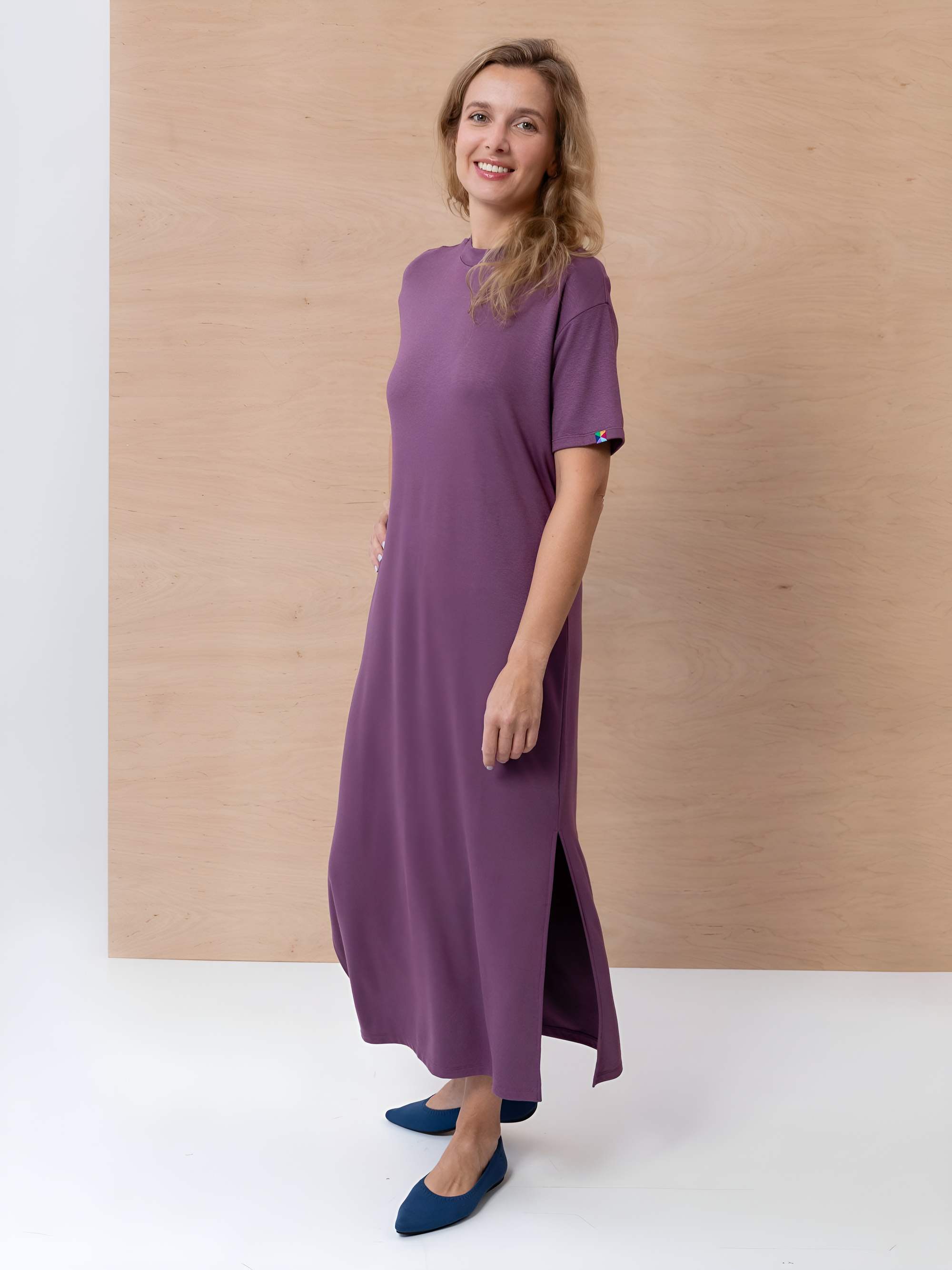 Plum dress with slits Women