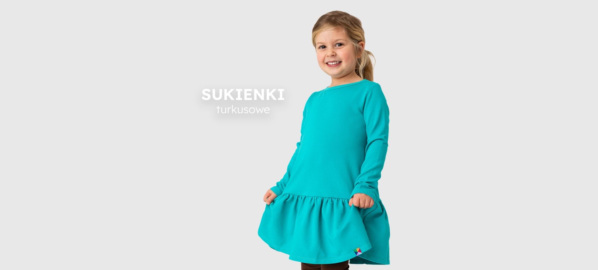 turkusowa sukienka