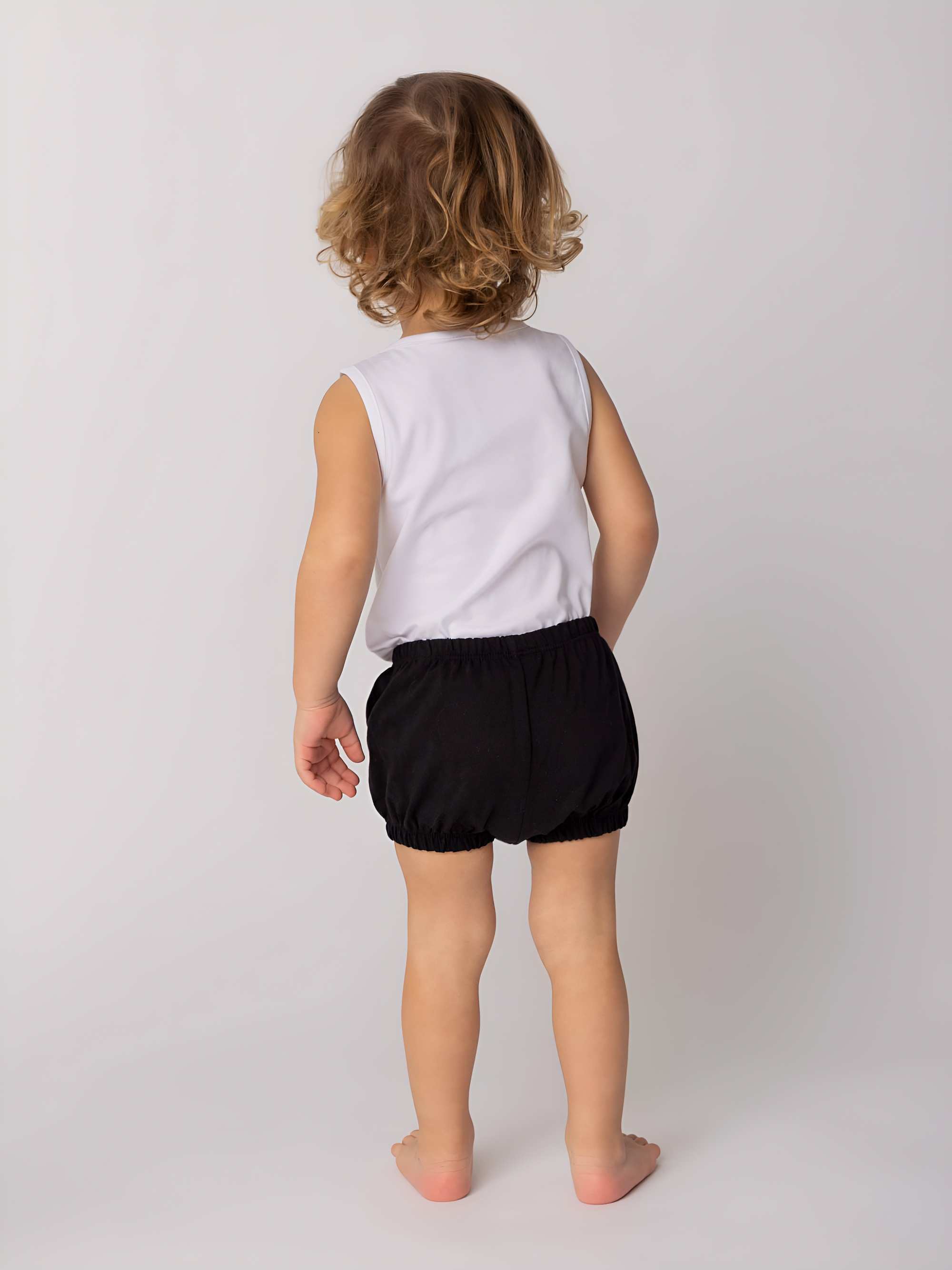 Black bloomers