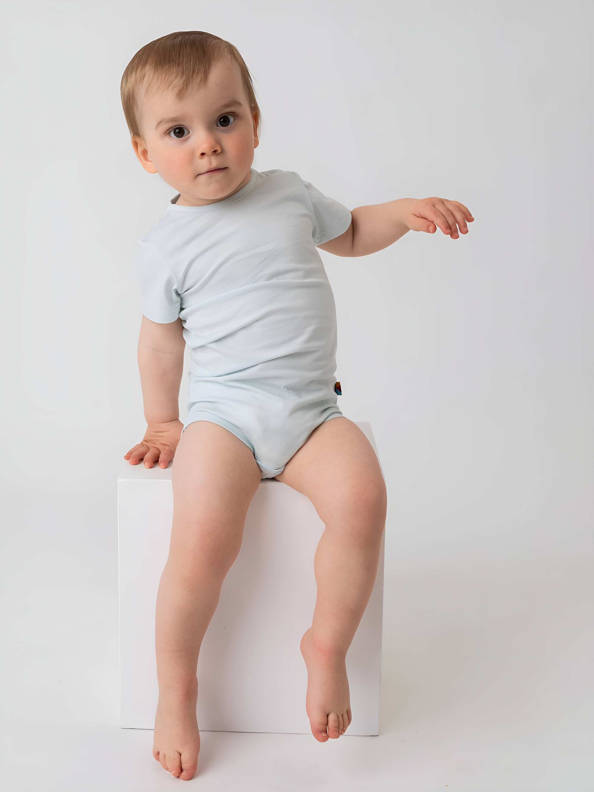 Jasnoniebieskie body z krótkim rękawem