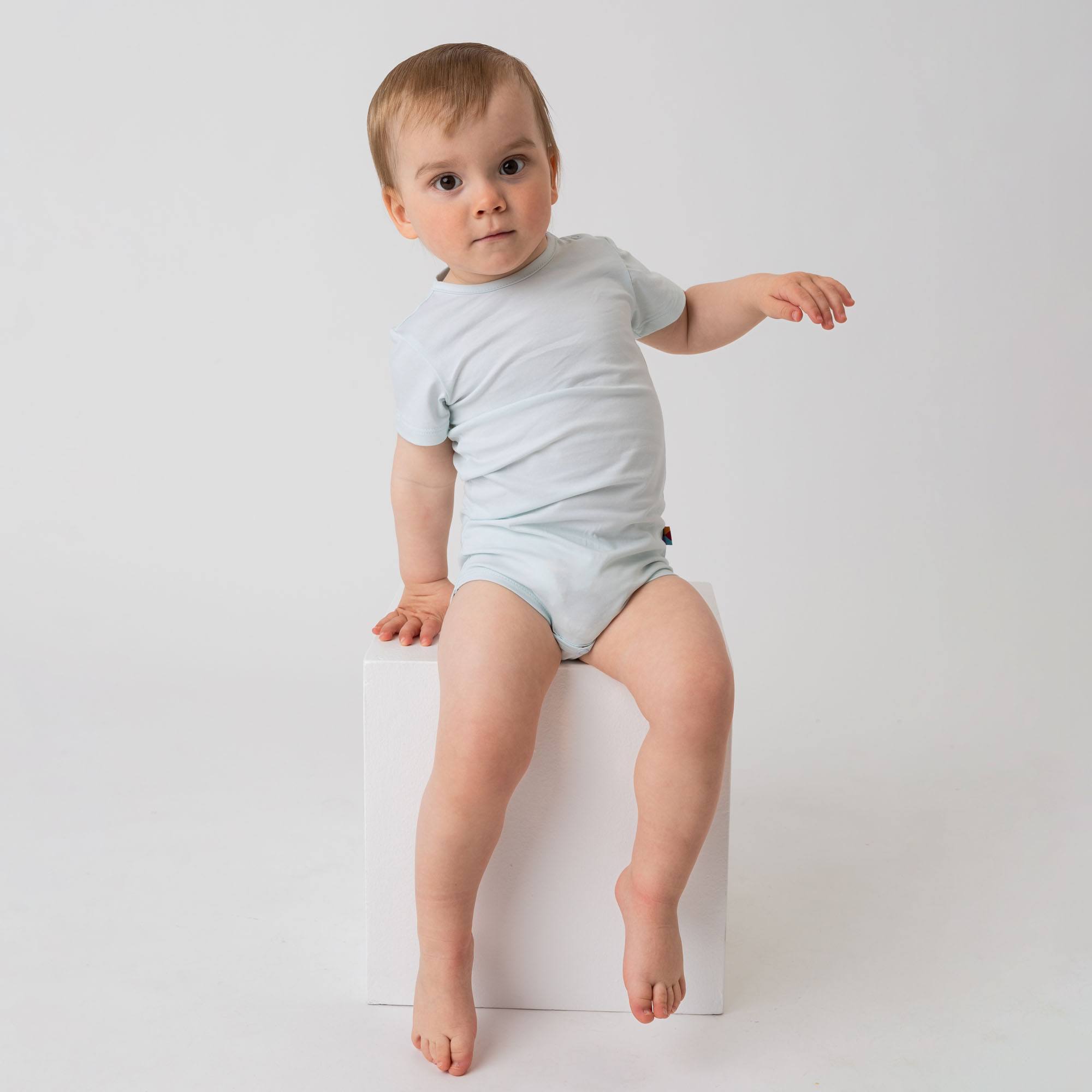 Jasnoniebieskie body z krótkim rękawem