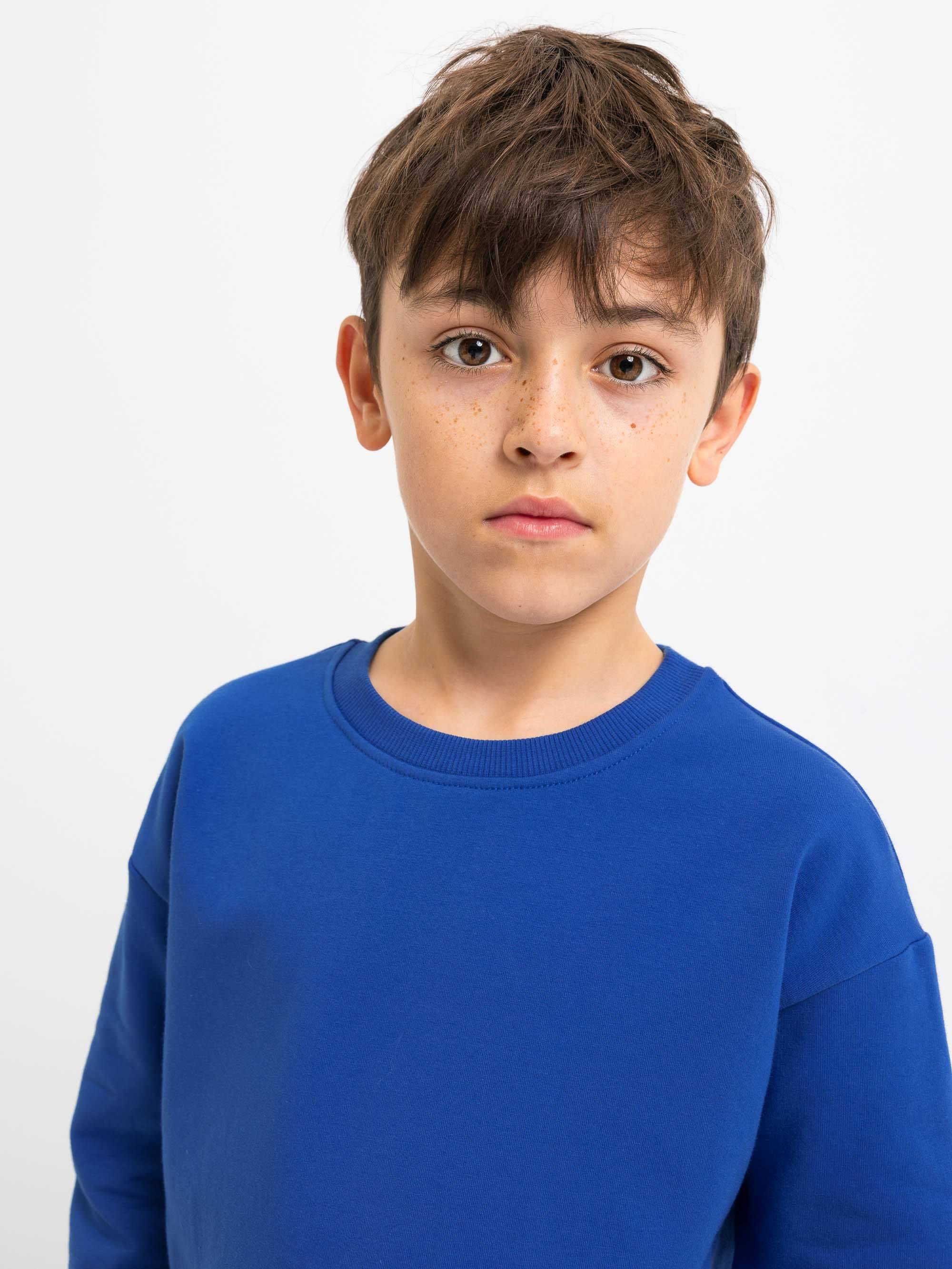 Niebieska bluza dresowa z meszkiem Junior