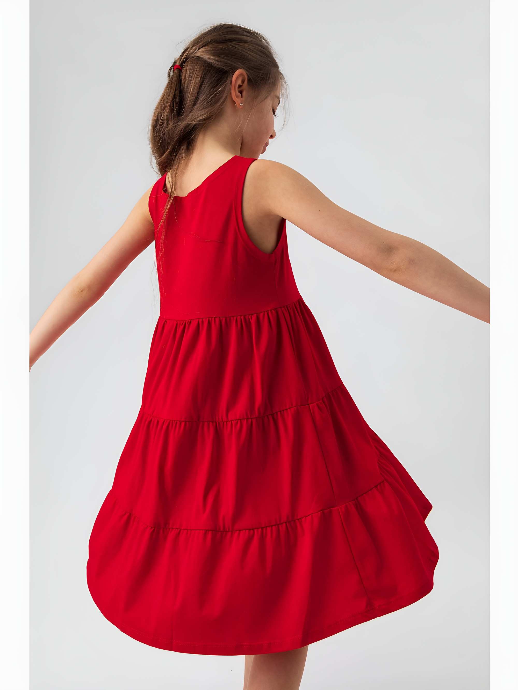 Red sleeveless dress