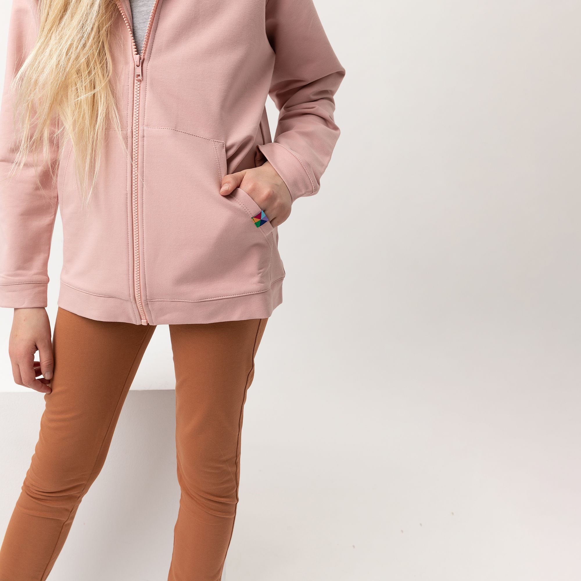 Pudroworóżowa bluza z kapturem Junior