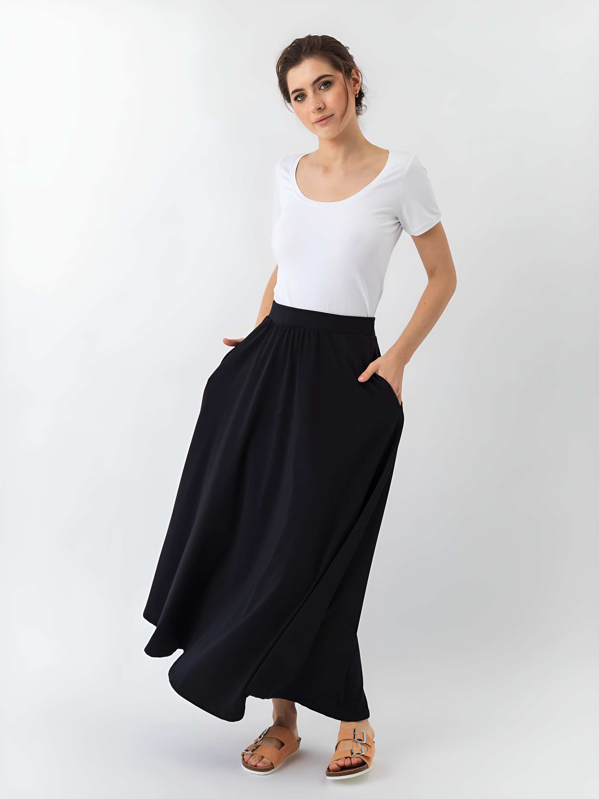 Czarna spódnica maxi damska