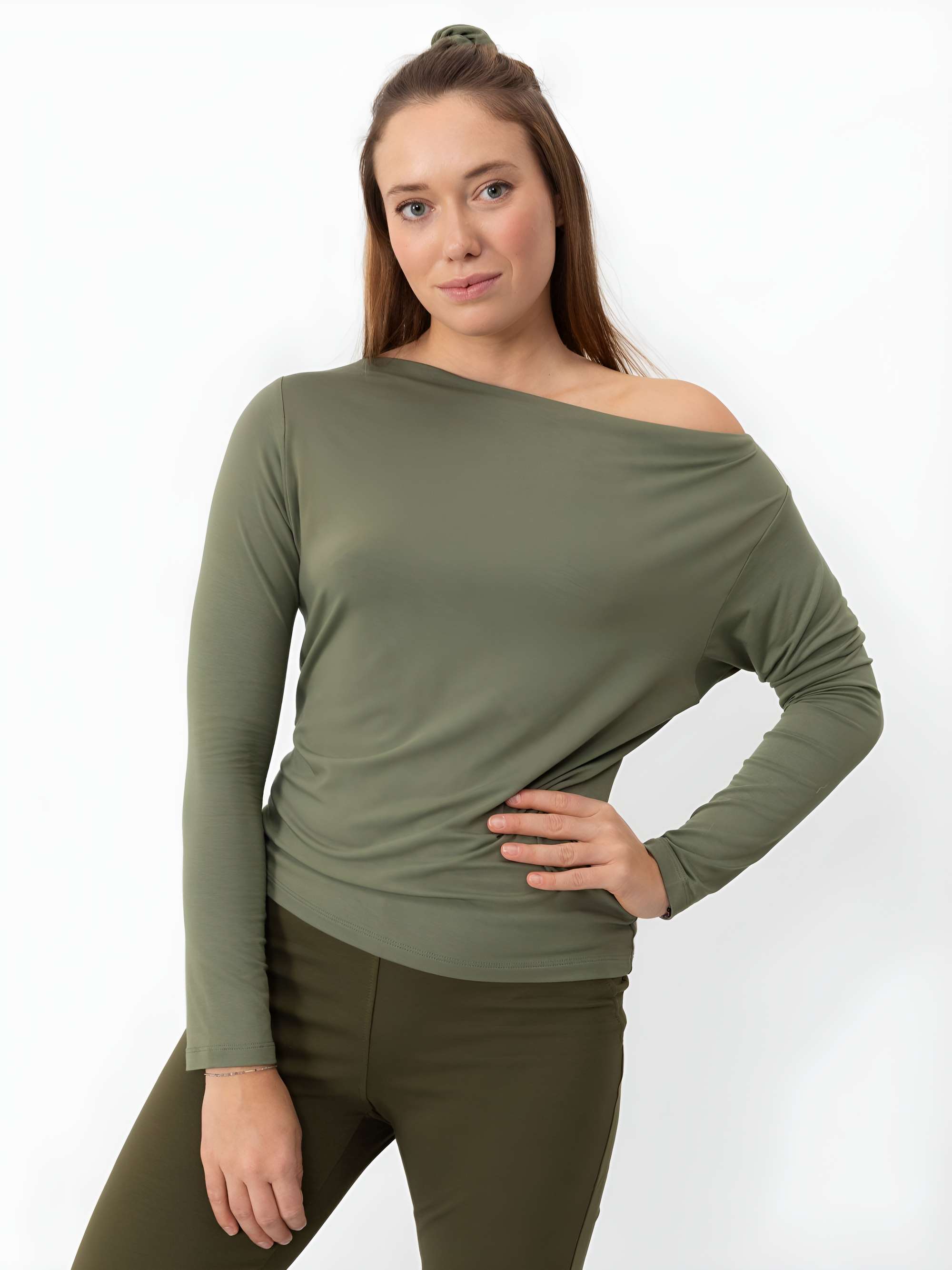 Olive boat-neck blouse Women