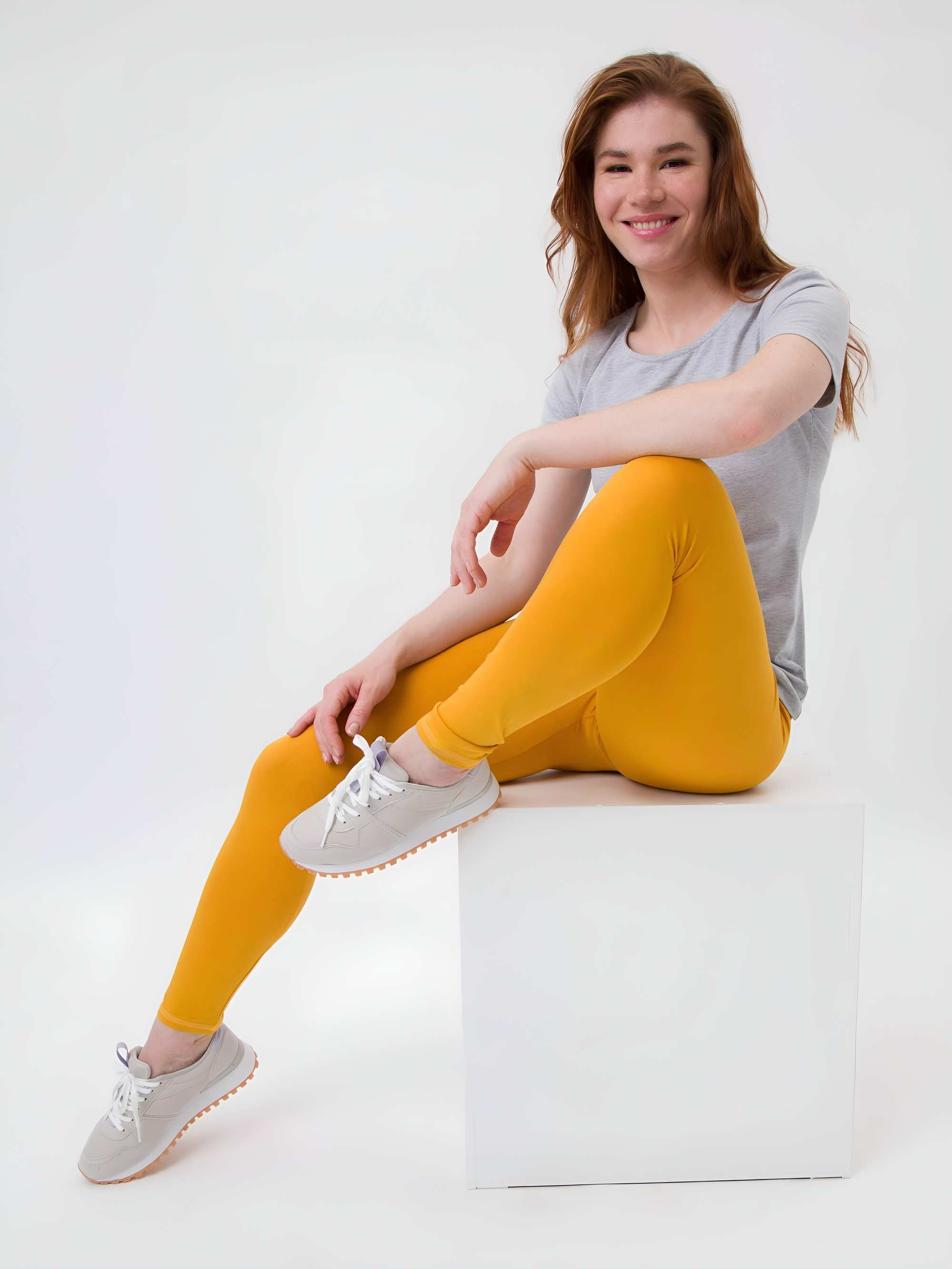 Musztardowe legginsy damskie