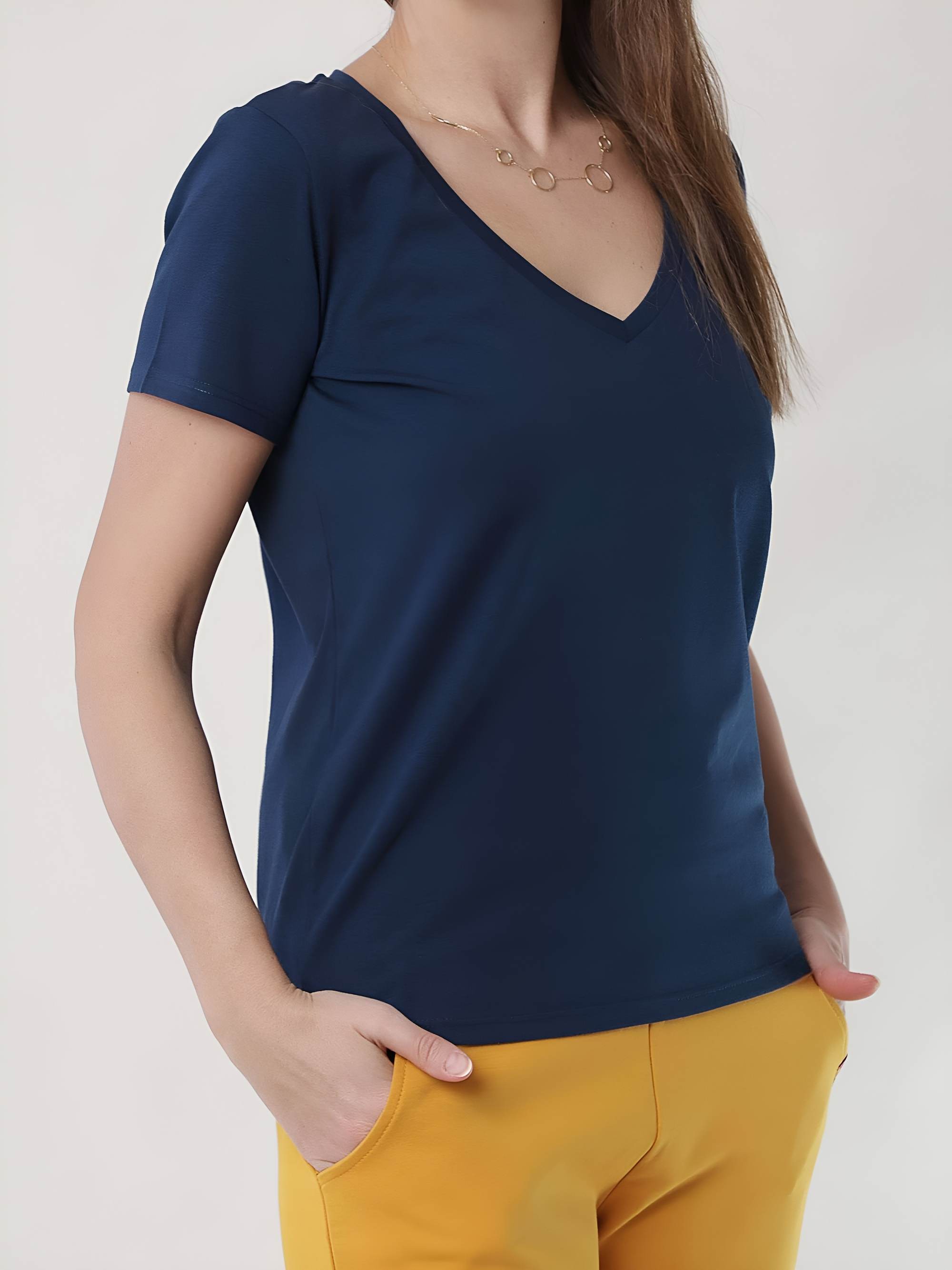 Granatowy T-shirt damski