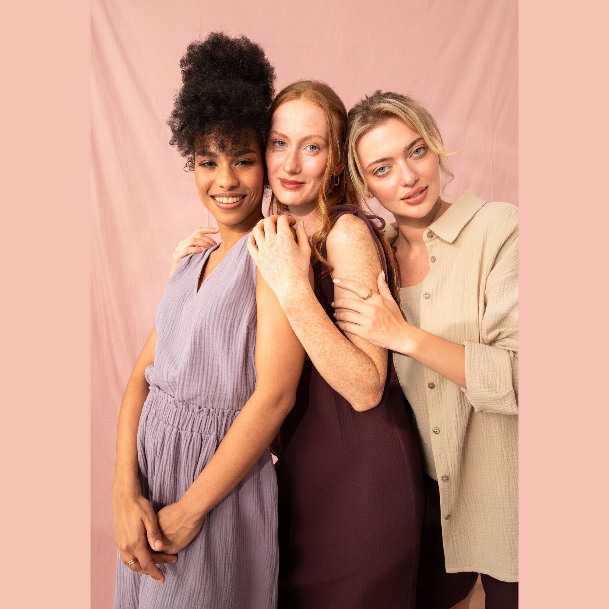 Śliwkowa sukienka muślinowa damska